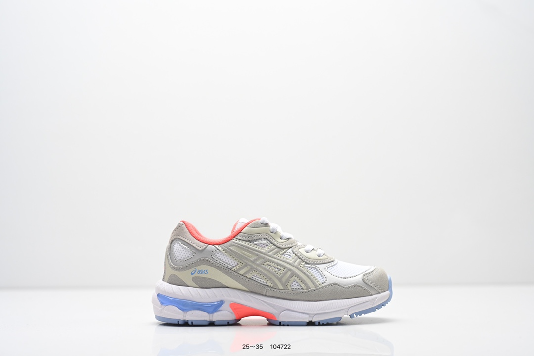 集合 童鞋：ASICS/亚瑟士 Tiger GEL-NYC PS 户外越野休闲运动跑步鞋。#透气网眼鞋面配合部分合成革材质#采用全新AHAR+橡胶材质,更加耐磨. 货号：1201A789 001-选品中心