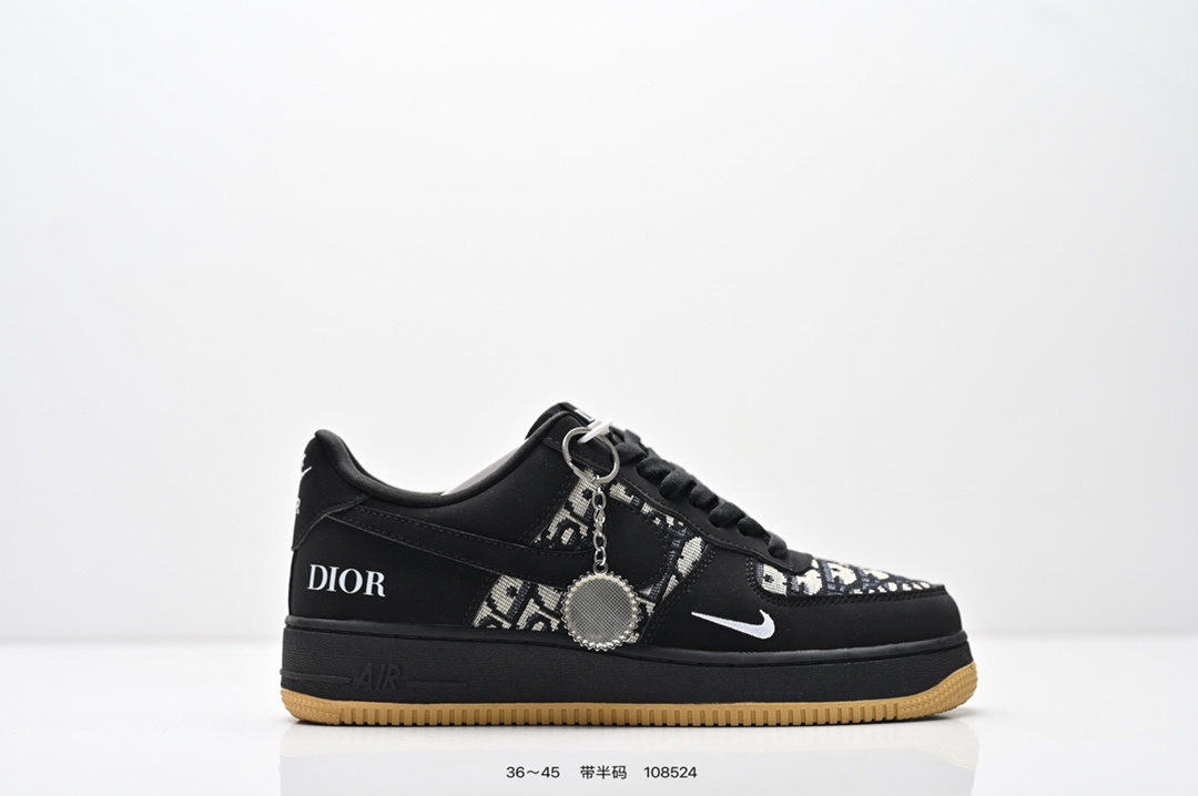 _dQr9snlW_YAU_4aGkKB5JyFWhDSGzzNyxFIKecw