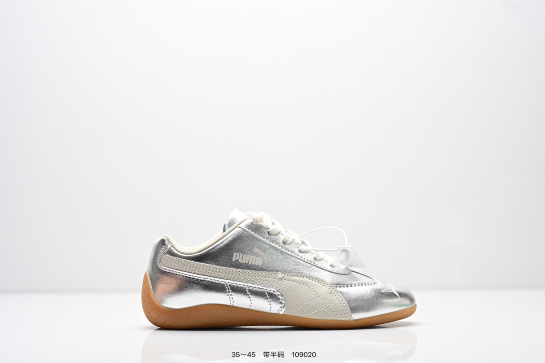 💰100
PUMA Speedcat OG 彪马 低帮 防滑耐磨低邦训练鞋生活休闲鞋赛车鞋 鞋型是Puma联合赛车运动品牌Sparcoh专为专业赛车手而打造，流线型的粉色翻毛皮鞋面低调却不失质感台。侧面米白色Logo加上白色的烫印Puma字样以及鞋舌白色Puma字样及Logo，让蓝色的鞋子显得不那么单调，鞋头彪马Logo以蓝色刺绣呈现，鞋底平坦，采用轮胎纹路设计，防滑耐磨。
货号：406881
编码:109020
Size:35～45半