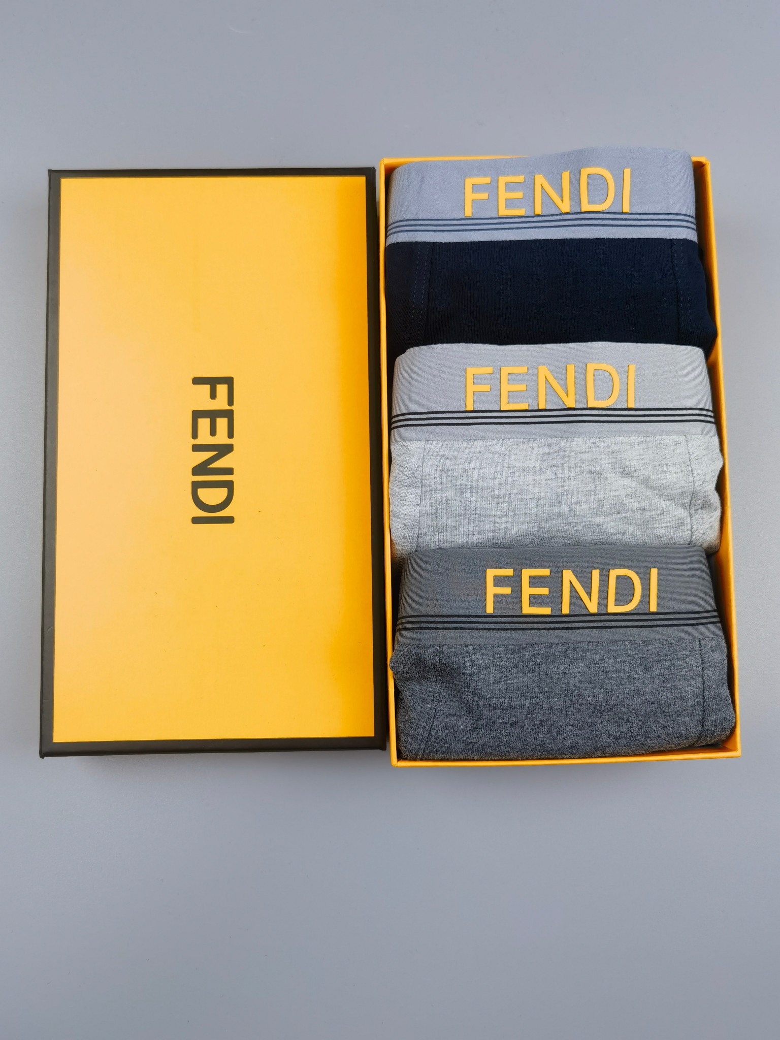 FENDI 95% algodón, tallas: L, XL, XXL, 3XL, 4XL, 3 unidades por caja