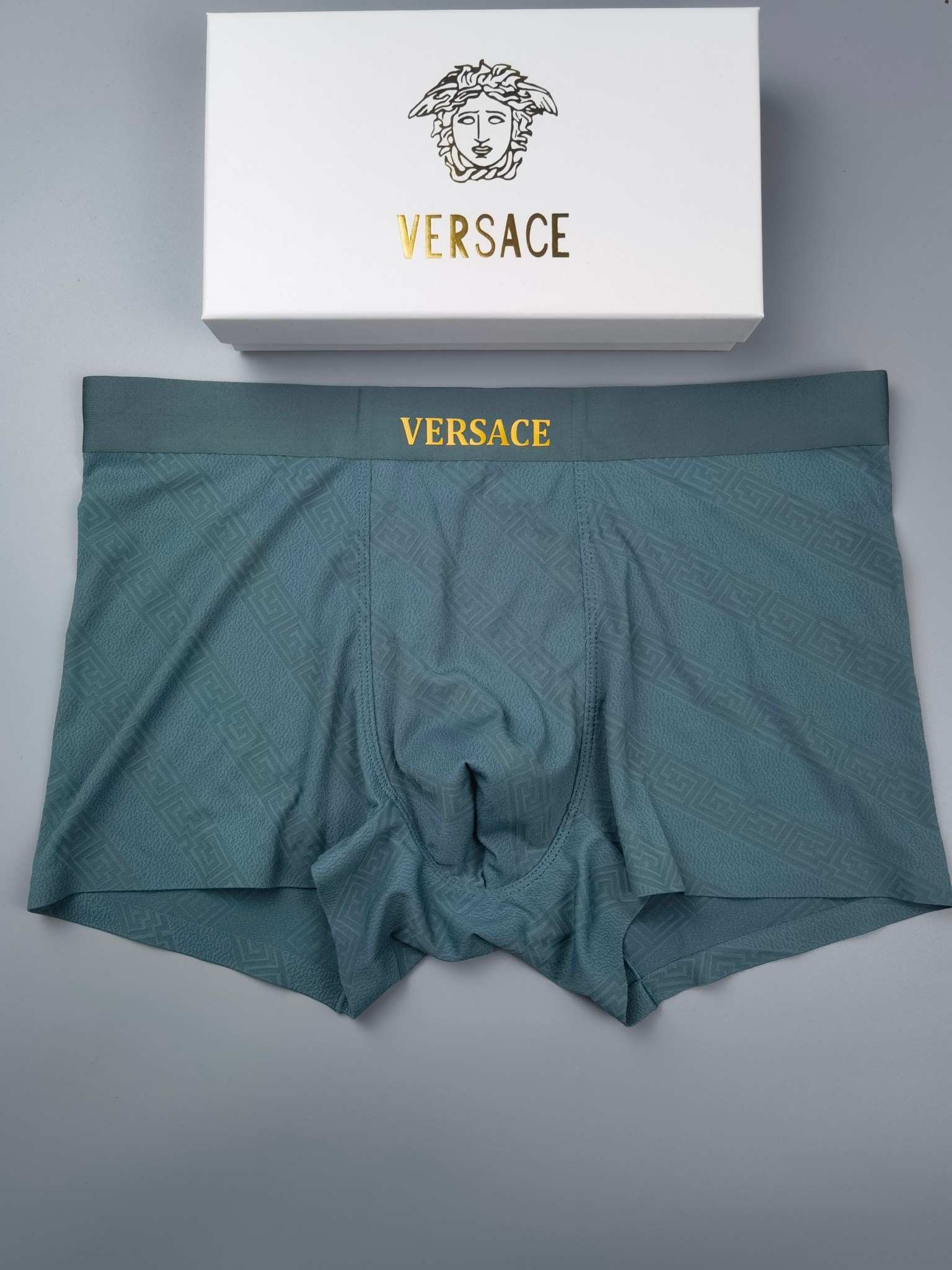 🆕🆕（VERSACE）专柜最新款，最新款，绝对的原单品质，全手工切割工艺   专柜订制进口锦纶面料。  