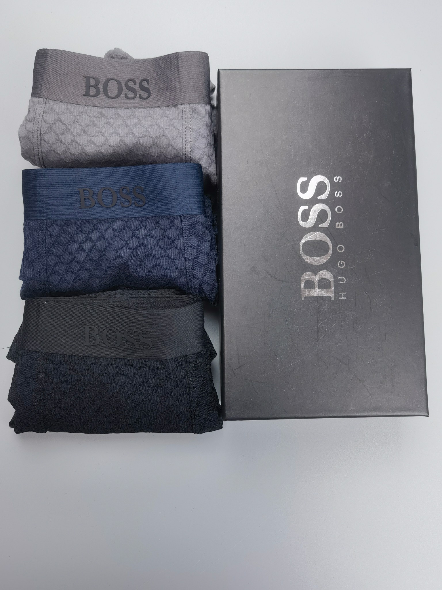 🆕🆕（BOSS）专柜最新款，最新3D滴胶款，绝对的原单品质，全手工切割工艺   专柜订制进口锦纶面料。 