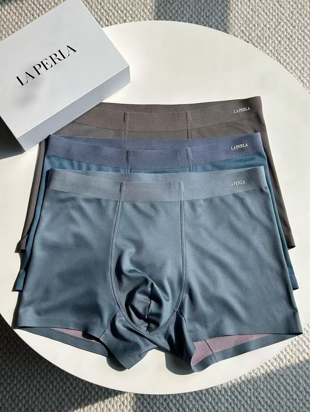  高货 新品！原单品质！精品盒装男士内裤！外贸国外订单，高品质，莫代尔无痕切割工艺 科学配  92%莫代