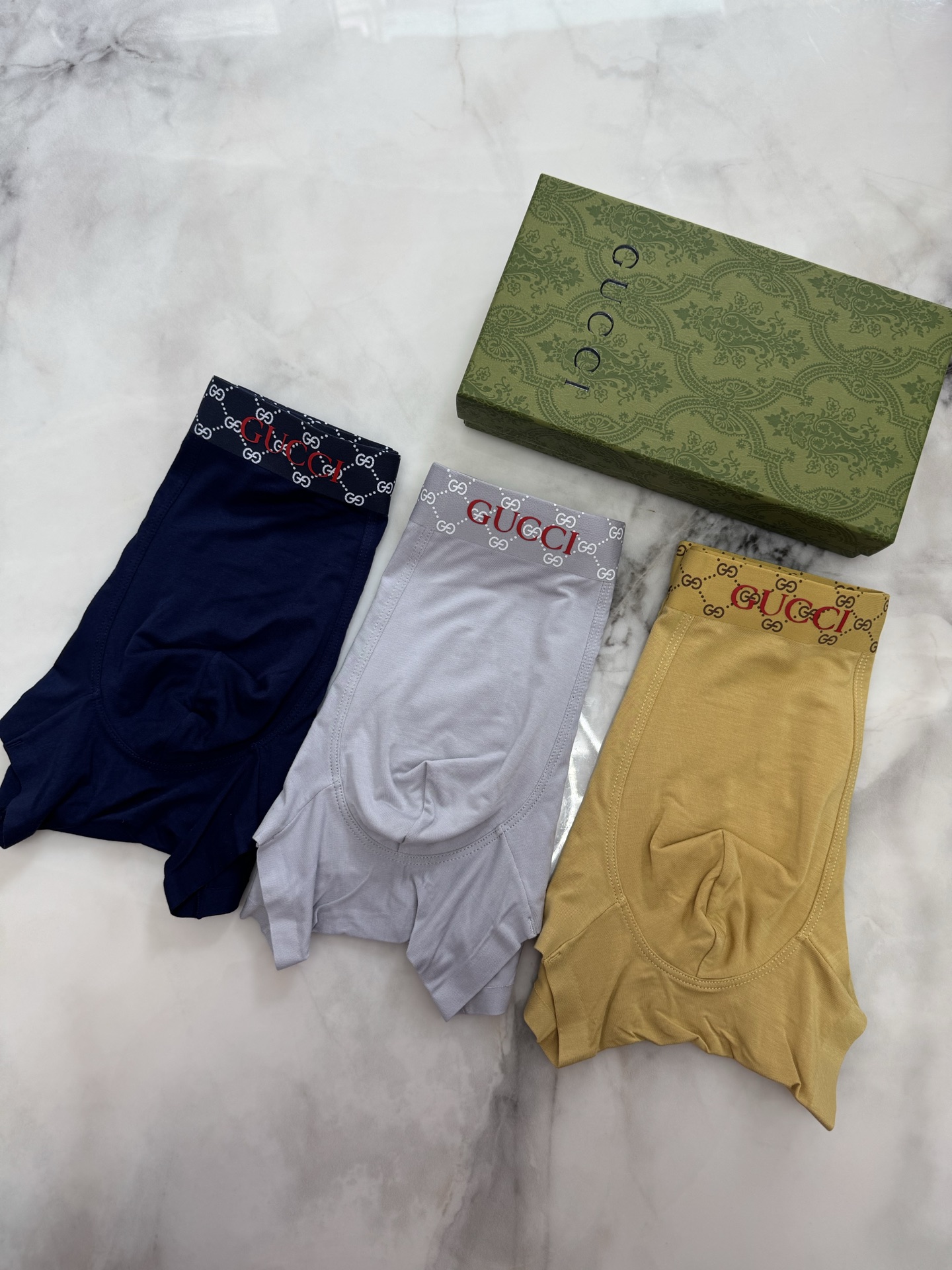  🆕🆕GuCCI（古奇）专柜最新款，最新3D滴胶款，绝对的原单品质，全手工切割工艺   专柜订制进口面料