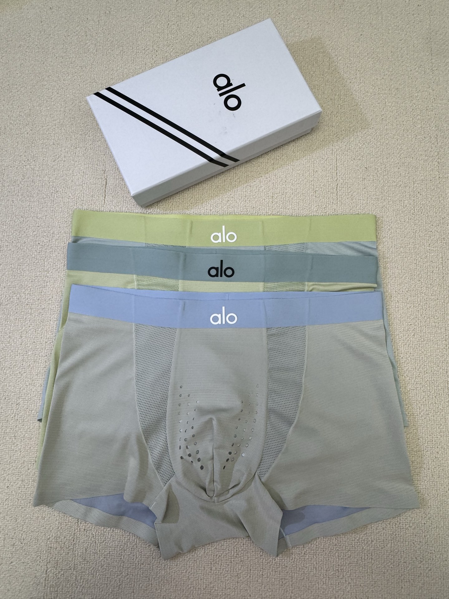  Ys25新品！alo 原单品质，时尚潮男新品 锦纶冰丝无缝切割工艺 科学配 80支蓝鲸莫代尔，丝滑 透
