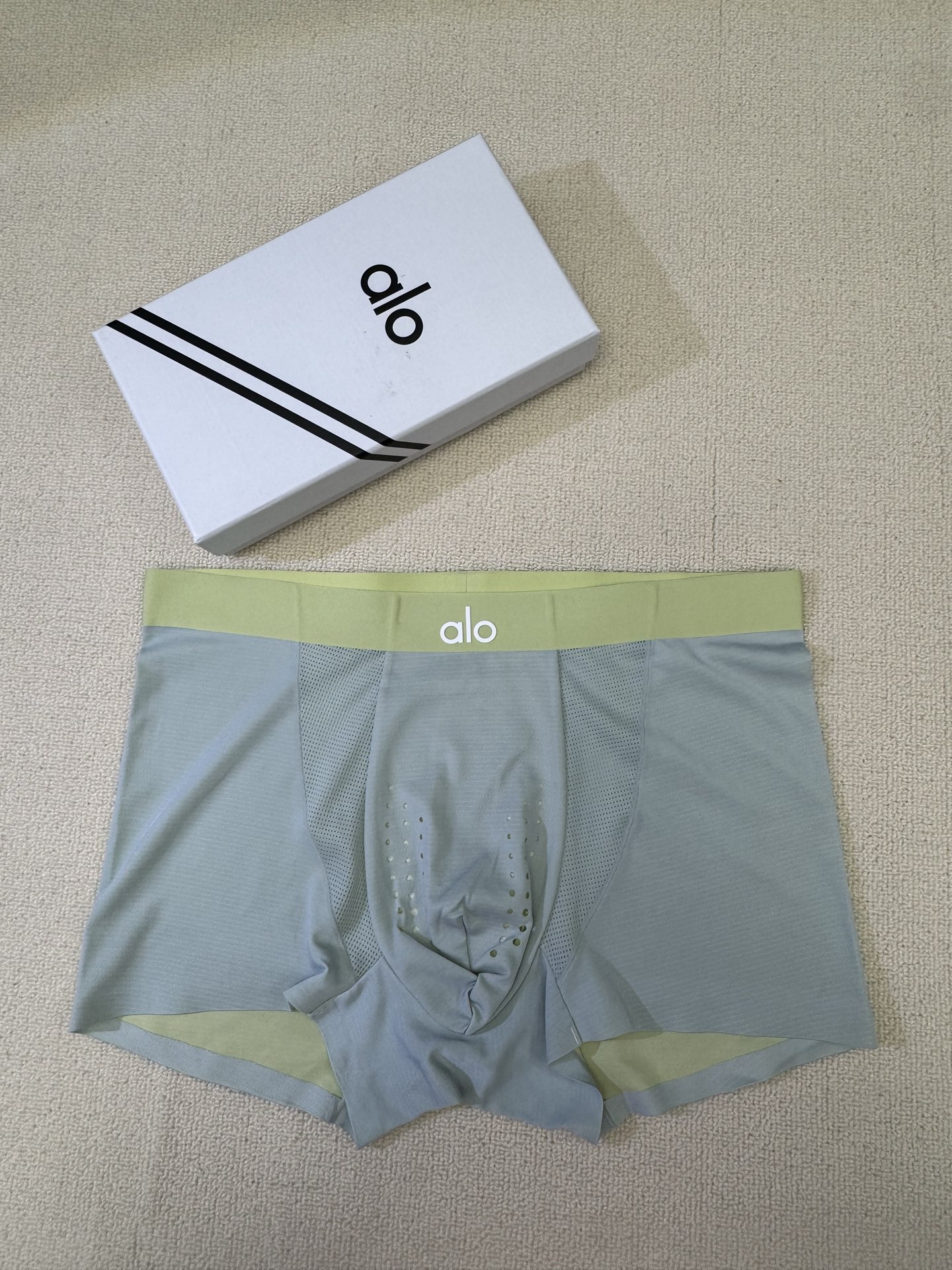  Ys25新品！alo 原单品质，时尚潮男新品 锦纶冰丝无缝切割工艺 科学配 80支蓝鲸莫代尔，丝滑 透