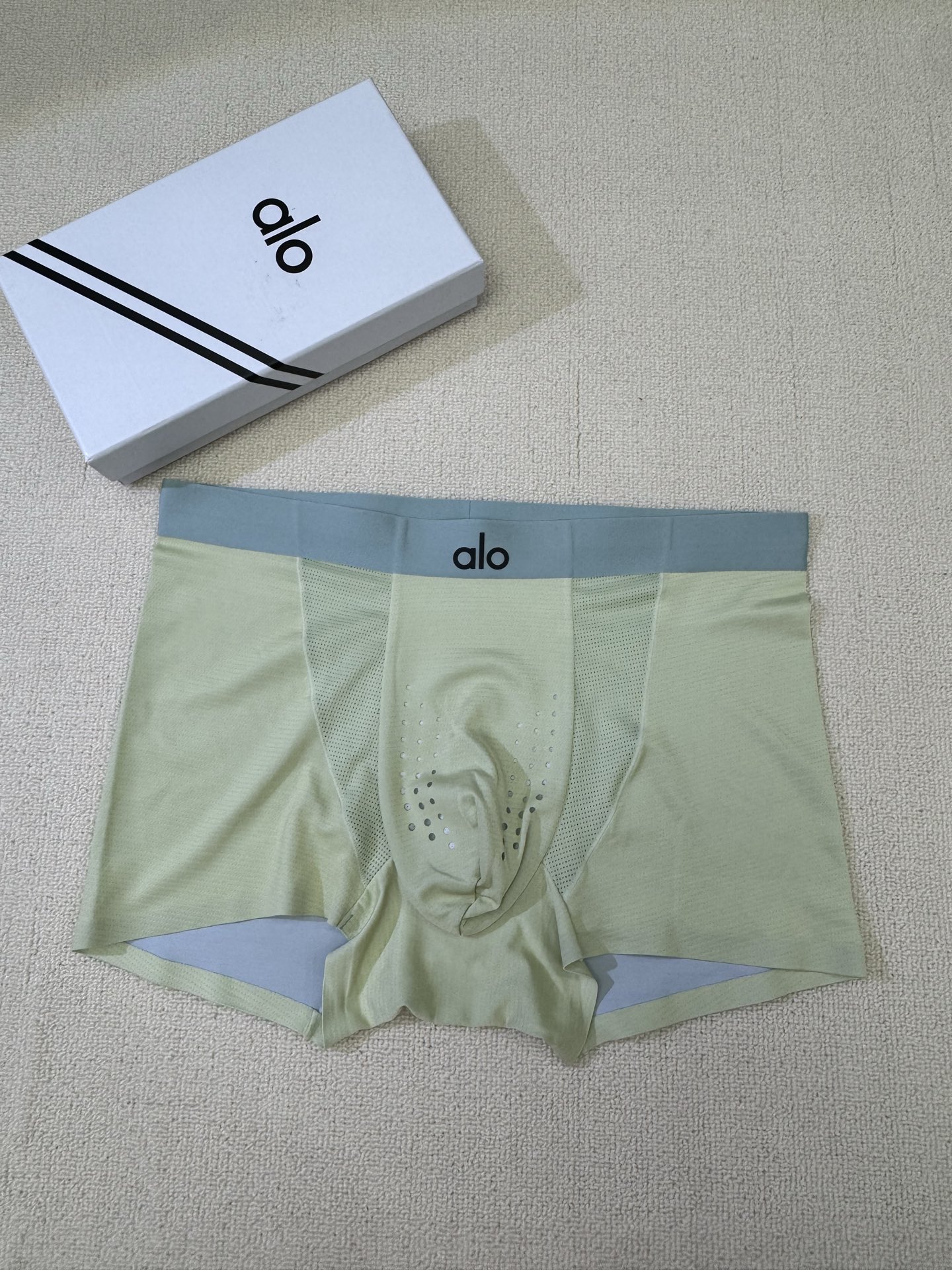  Ys25新品！alo 原单品质，时尚潮男新品 锦纶冰丝无缝切割工艺 科学配 80支蓝鲸莫代尔，丝滑 透