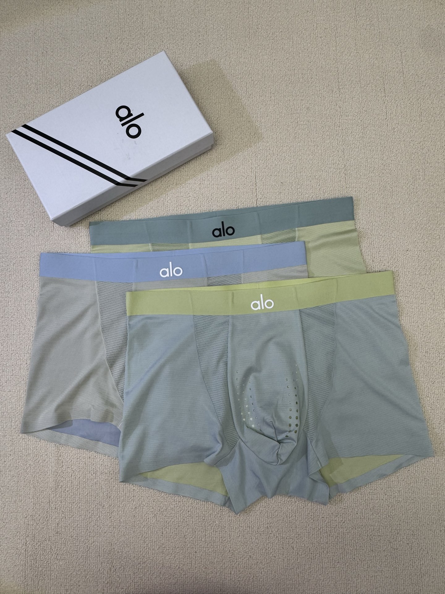  Ys25新品！alo 原单品质，时尚潮男新品 锦纶冰丝无缝切割工艺 科学配 80支蓝鲸莫代尔，丝滑 透