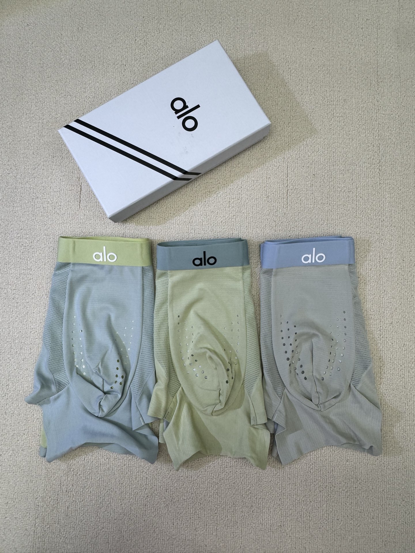  Ys25新品！alo 原单品质，时尚潮男新品 锦纶冰丝无缝切割工艺 科学配 80支蓝鲸莫代尔，丝滑 透