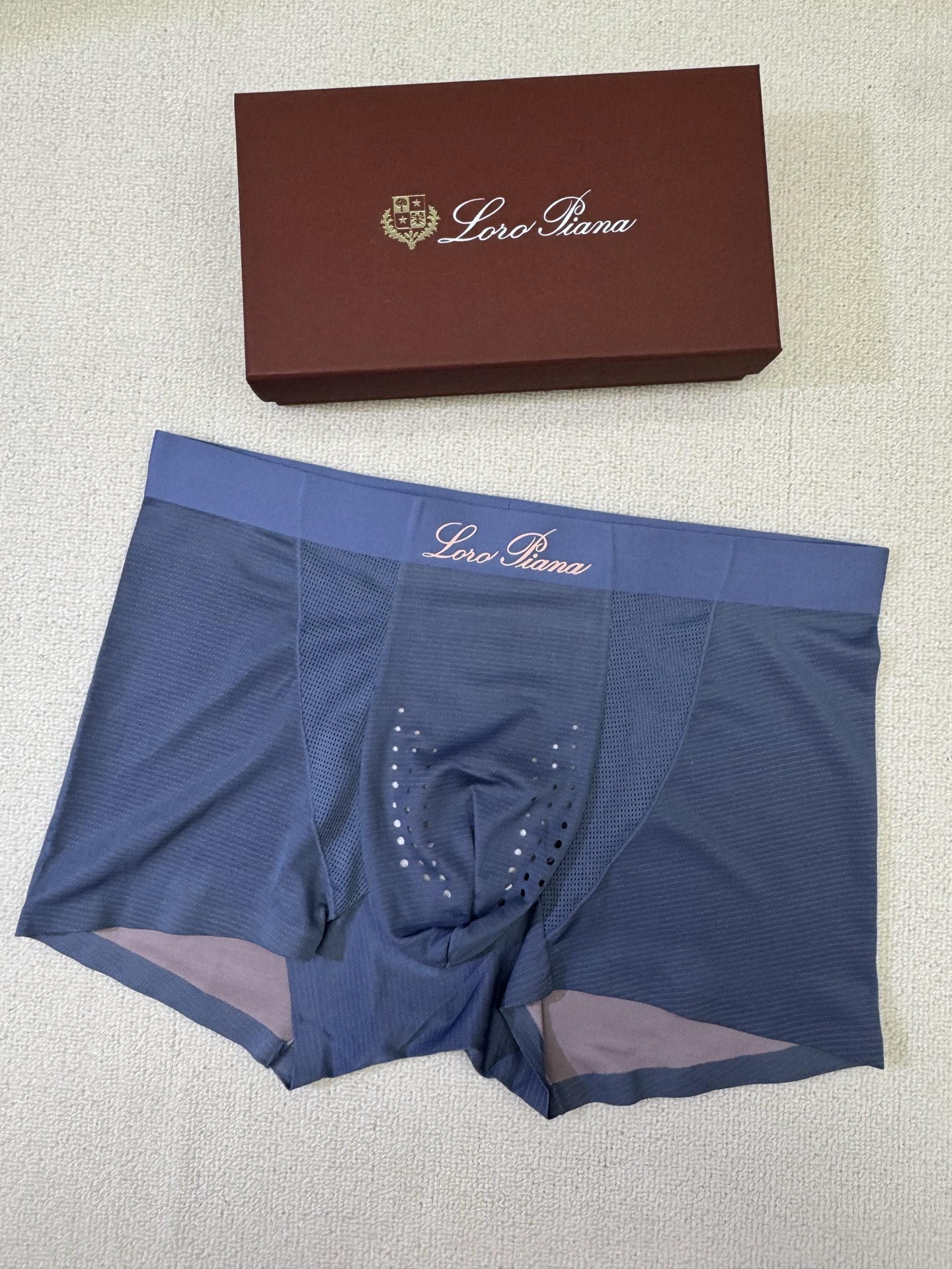  LP  精品盒装男士内裤！外贸国外订单，高品质，锦纶冰丝无痕切割工艺 科学配 82.5%锦纶+17.5