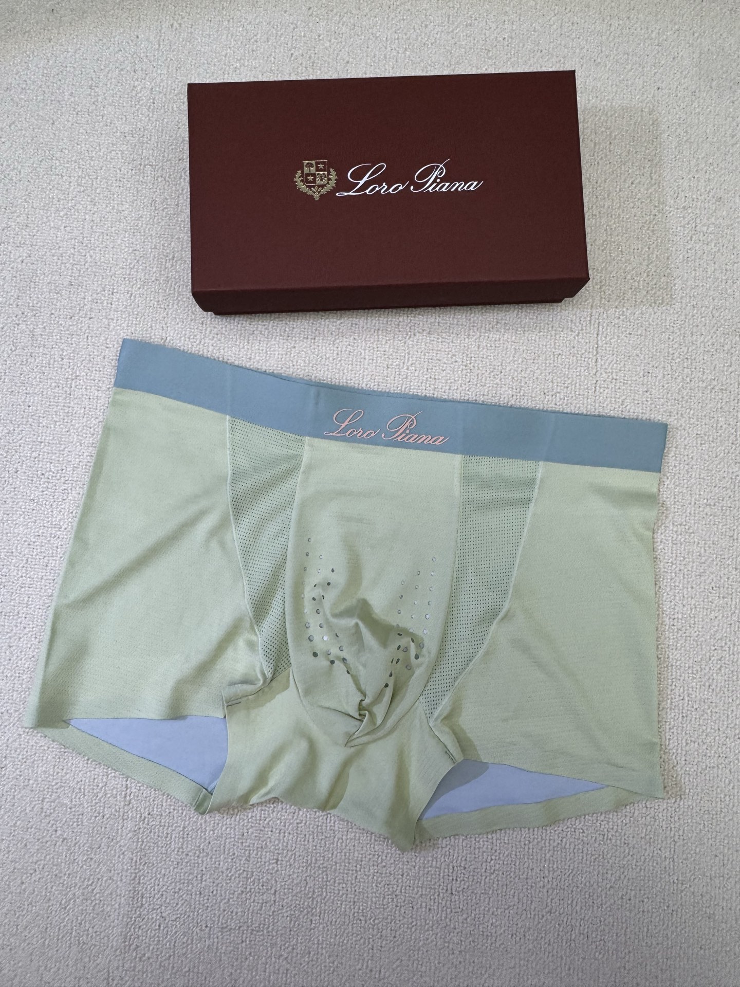  LP  精品盒装男士内裤！外贸国外订单，高品质，锦纶冰丝无痕切割工艺 科学配 82.5%锦纶+17.5