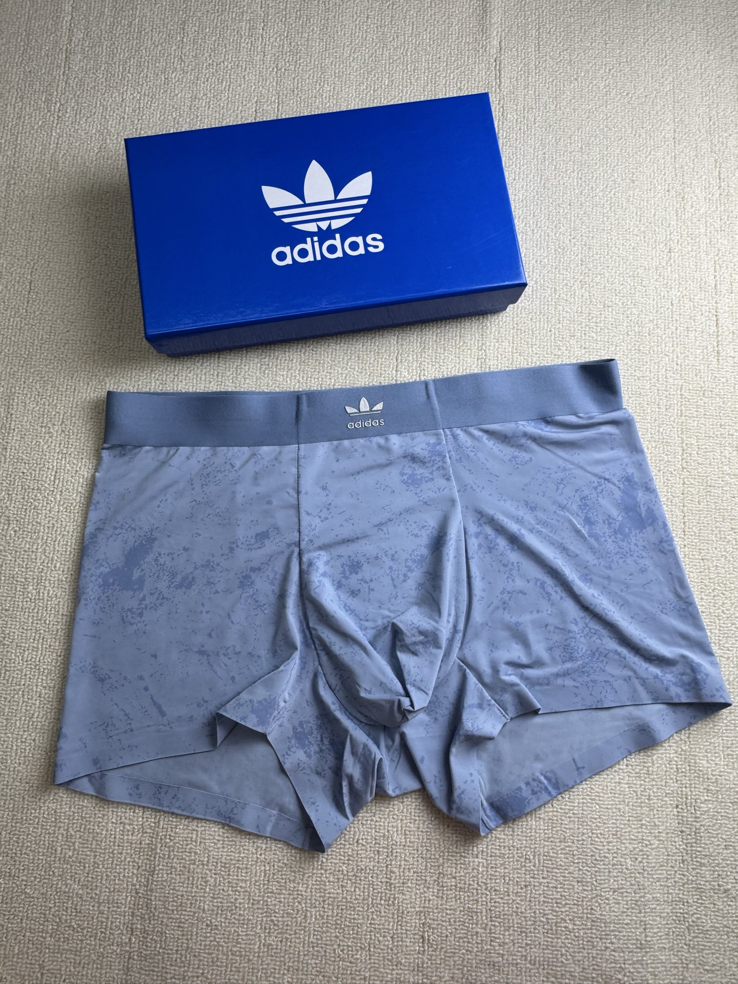 🆕🆕Adidas（阿迪）专柜最新款，最新高周波硅胶款，绝对的原单品质，全手工切割工艺   专柜订制进口面