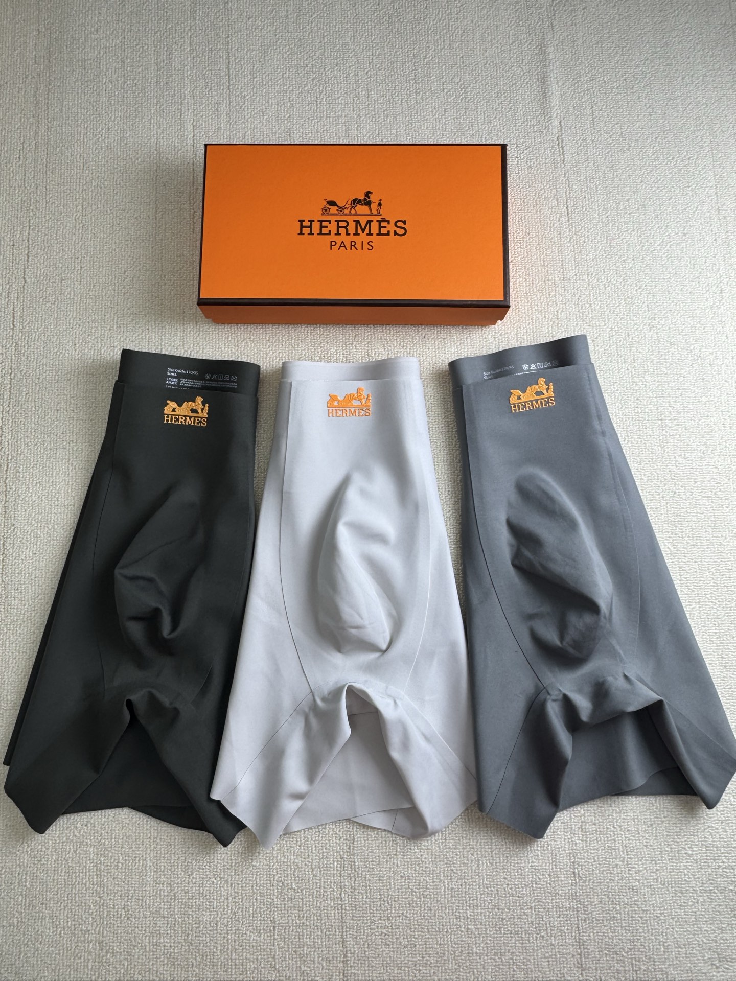 🆕🆕🆕爆款到货、专柜专属Logo，果冻胶全无痕男士内裤，0缝线，U凸太空舱，加长的运动版型 一盒3条 ，
