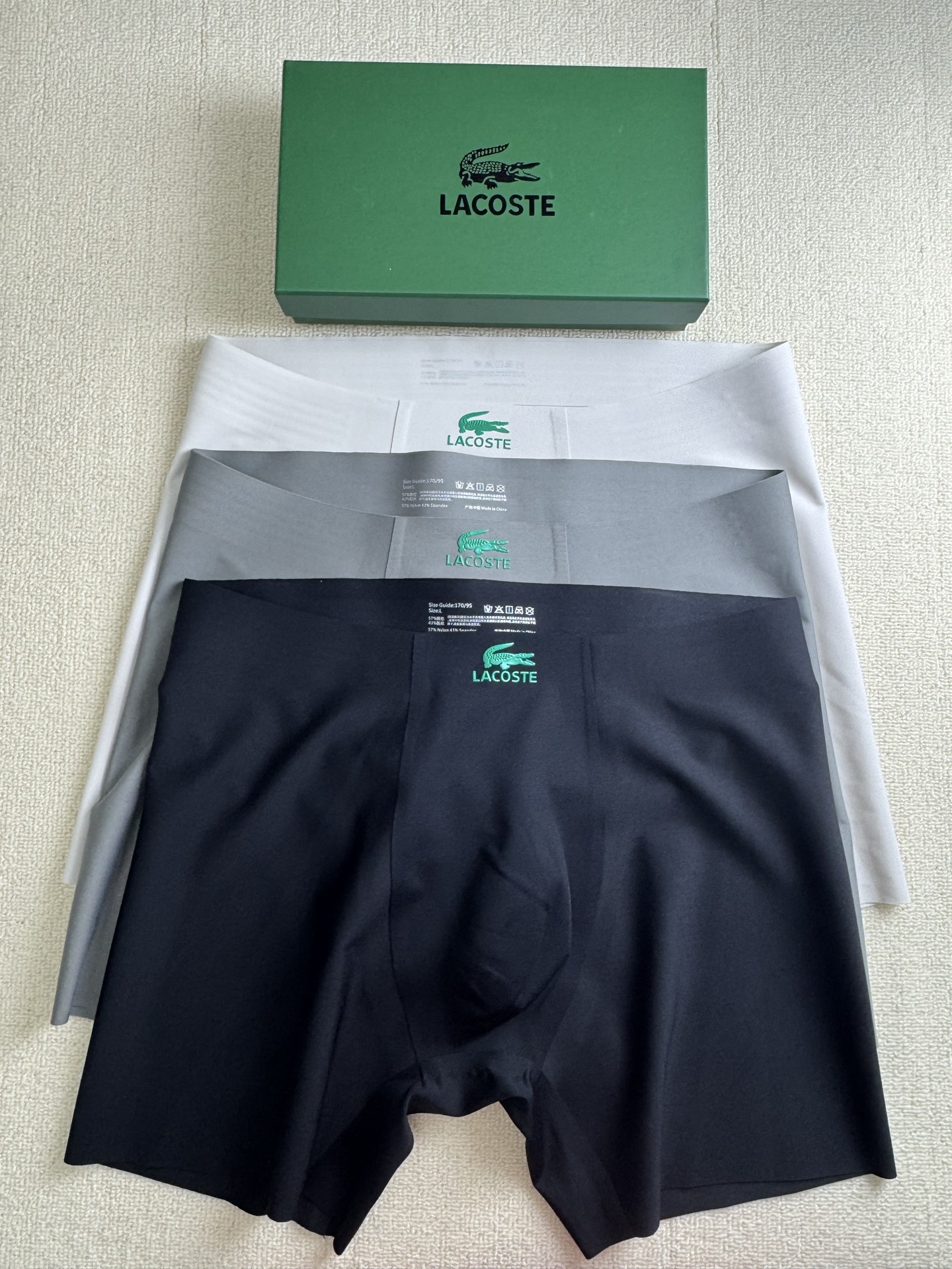 🆕🆕🆕爆款到货、专柜专属Logo，果冻胶全无痕男士内裤，0缝线，U凸太空舱，加长的运动版型 一盒3条 ，