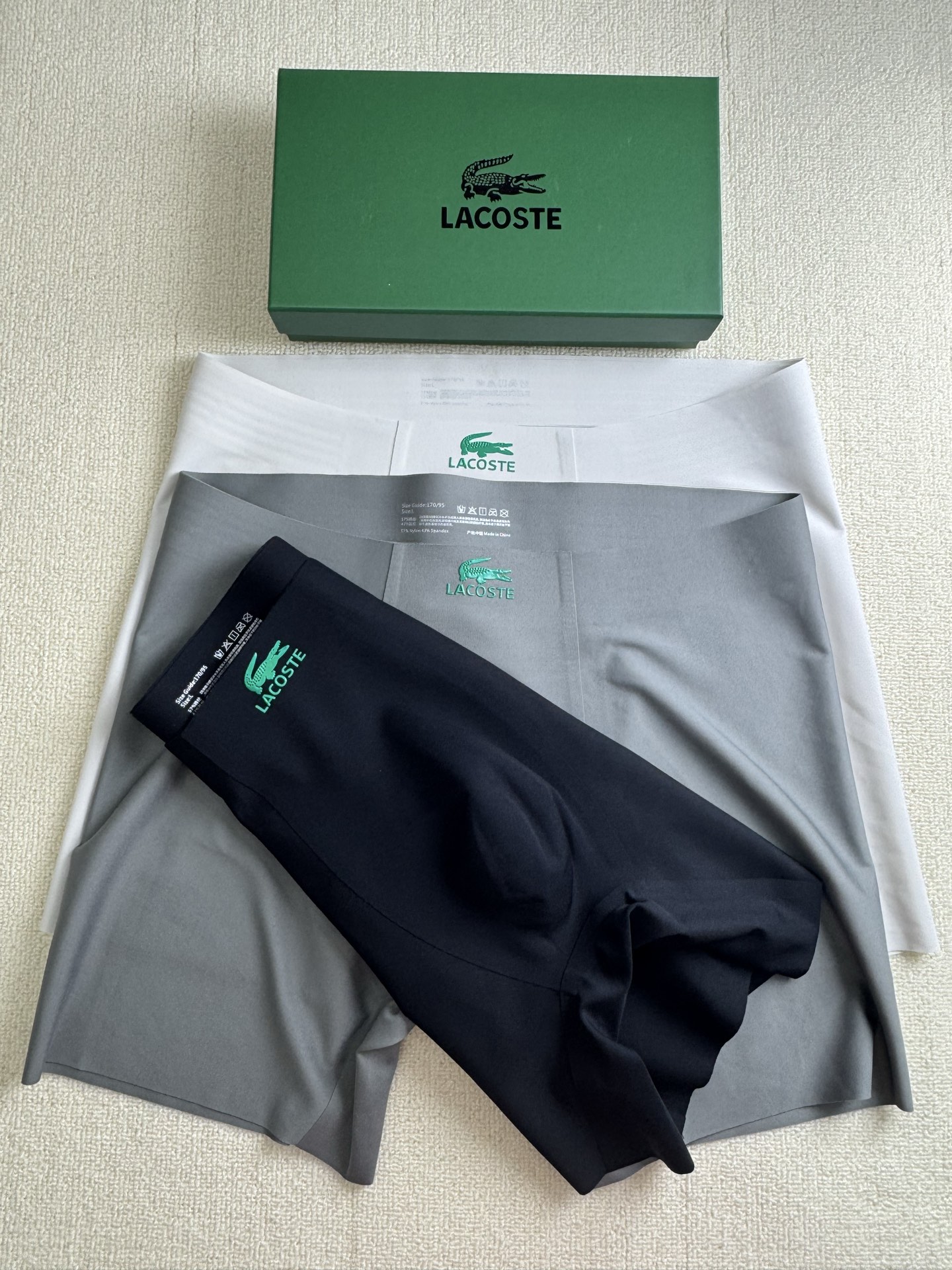 🆕🆕🆕爆款到货、专柜专属Logo，果冻胶全无痕男士内裤，0缝线，U凸太空舱，加长的运动版型 一盒3条 ，