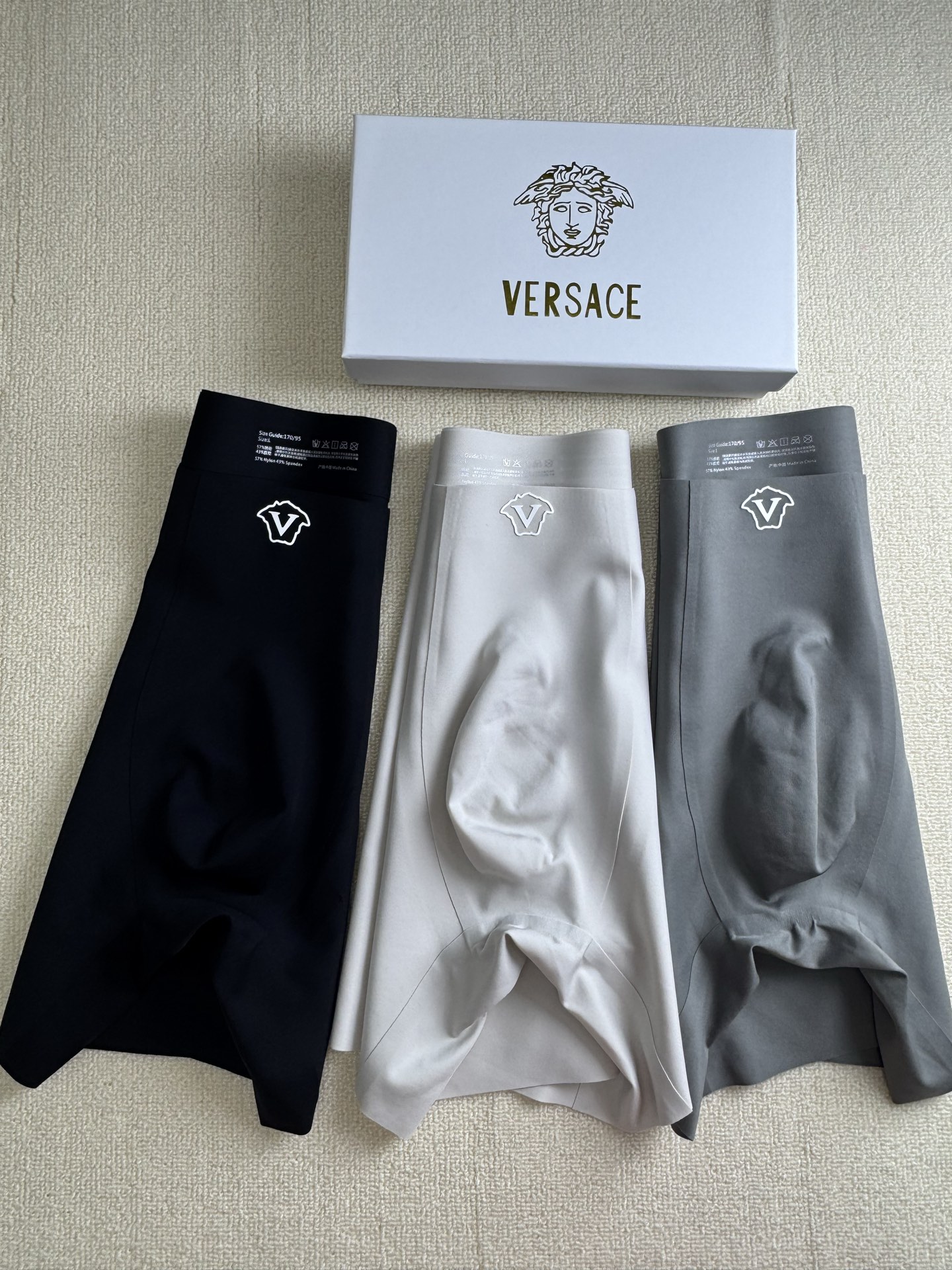 🆕🆕🆕爆款到货、专柜专属Logo，果冻胶全无痕男士内裤，0缝线，U凸太空舱，加长的运动版型 一盒3条 ，