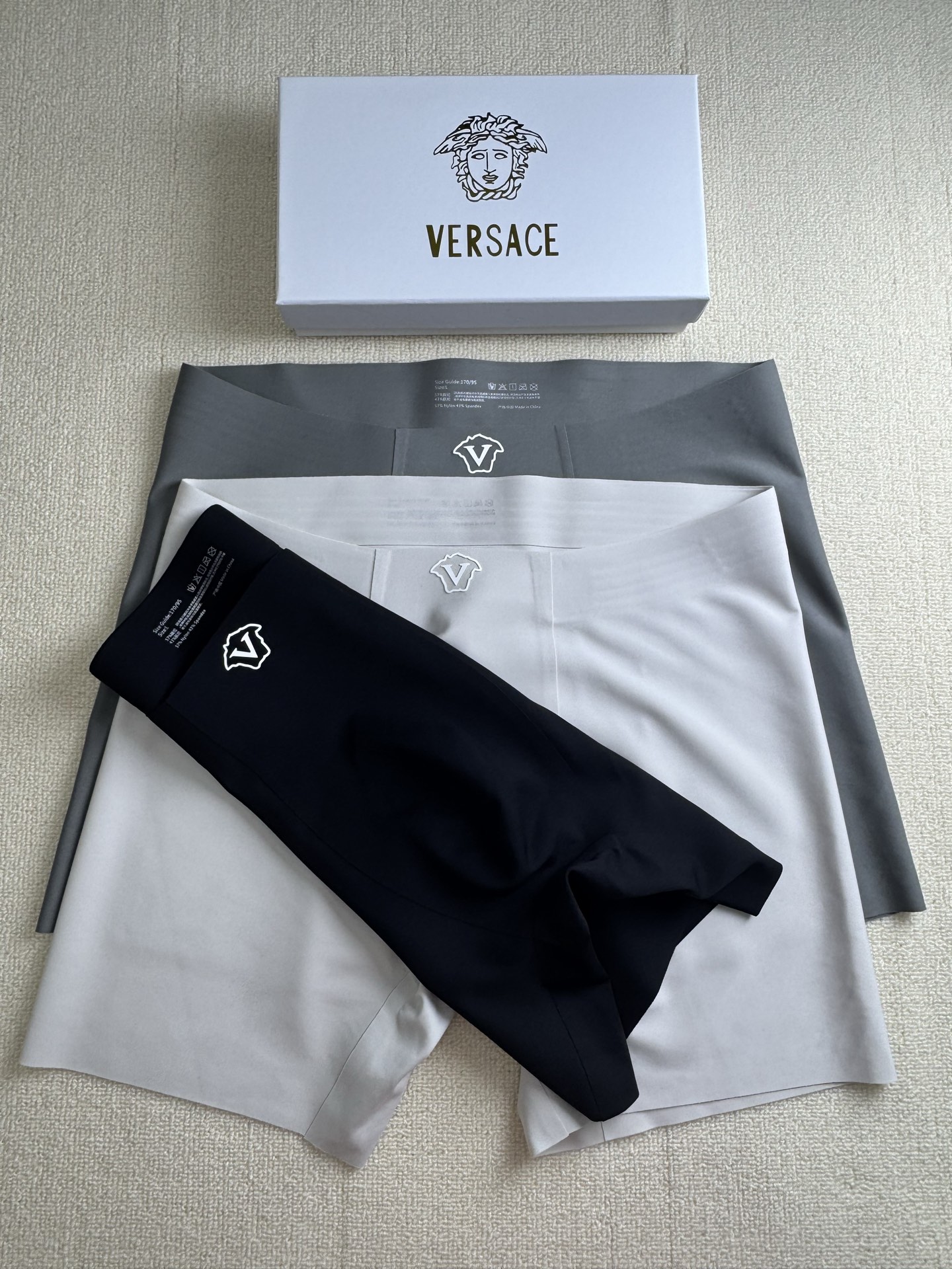 🆕🆕🆕爆款到货、专柜专属Logo，果冻胶全无痕男士内裤，0缝线，U凸太空舱，加长的运动版型 一盒3条 ，