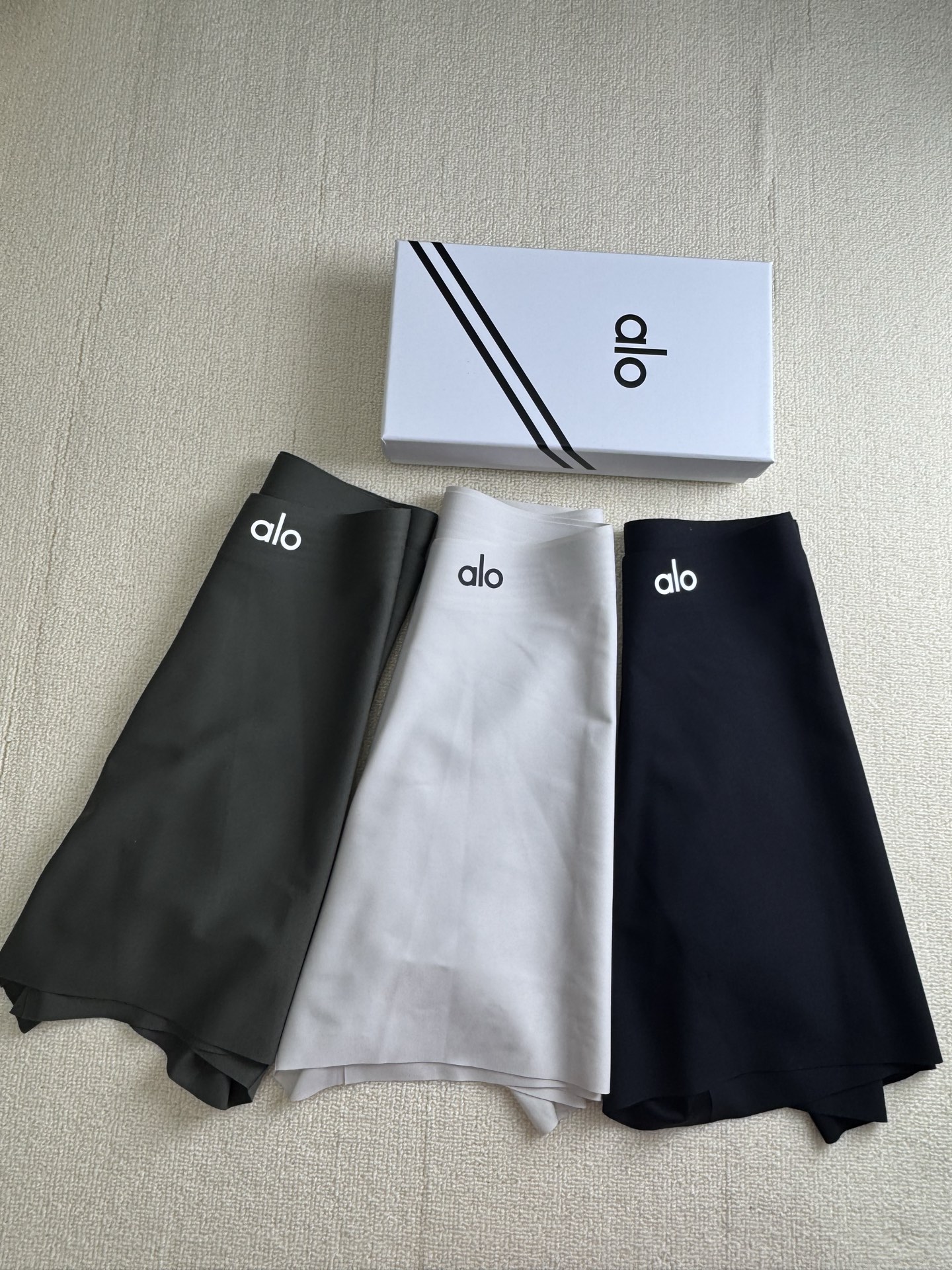🆕🆕🆕爆款到货、专柜专属Logo，果冻胶全无痕男士内裤，0缝线，U凸太空舱，加长的运动版型 一盒3条 ，
