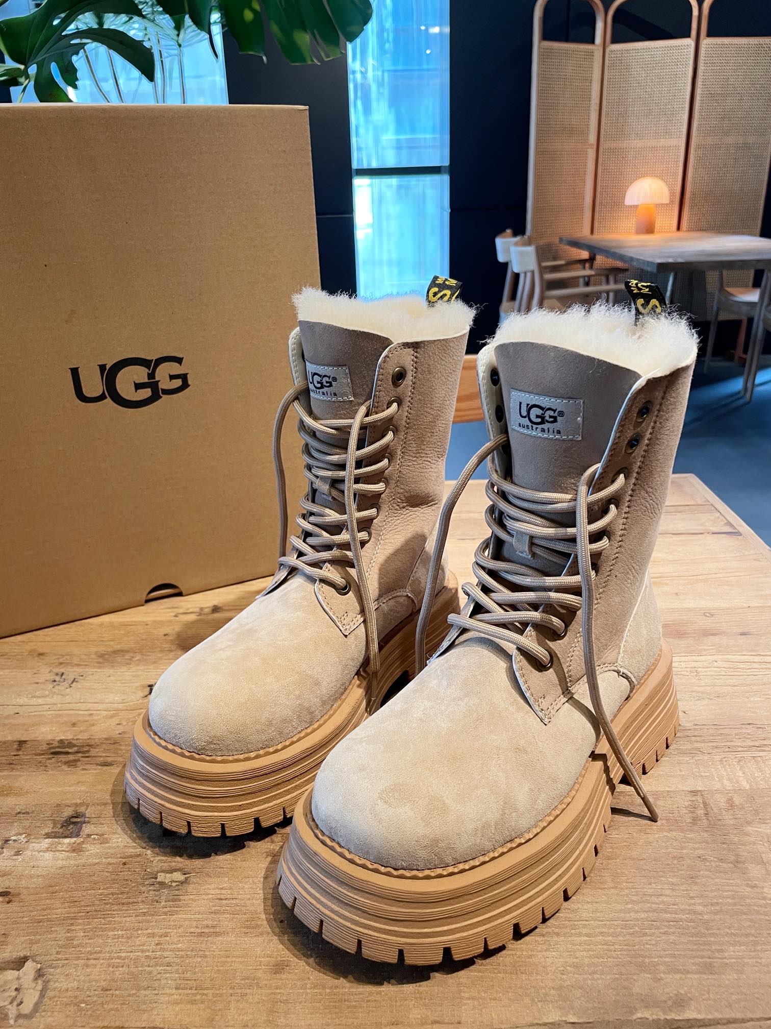 [UGG Women