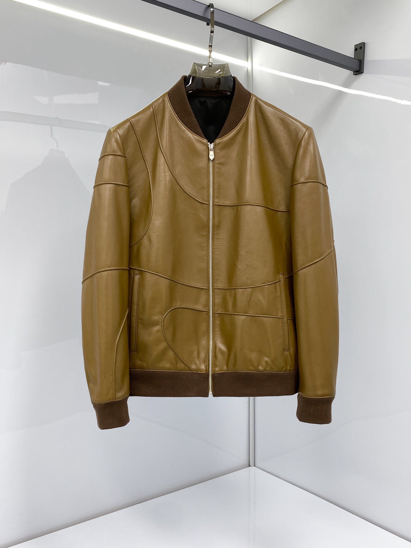 Chaqueta de piel de oveja para hombre de la casa H Hermès, mercancía de canal de empresa comercial, pedido de Shanghai …