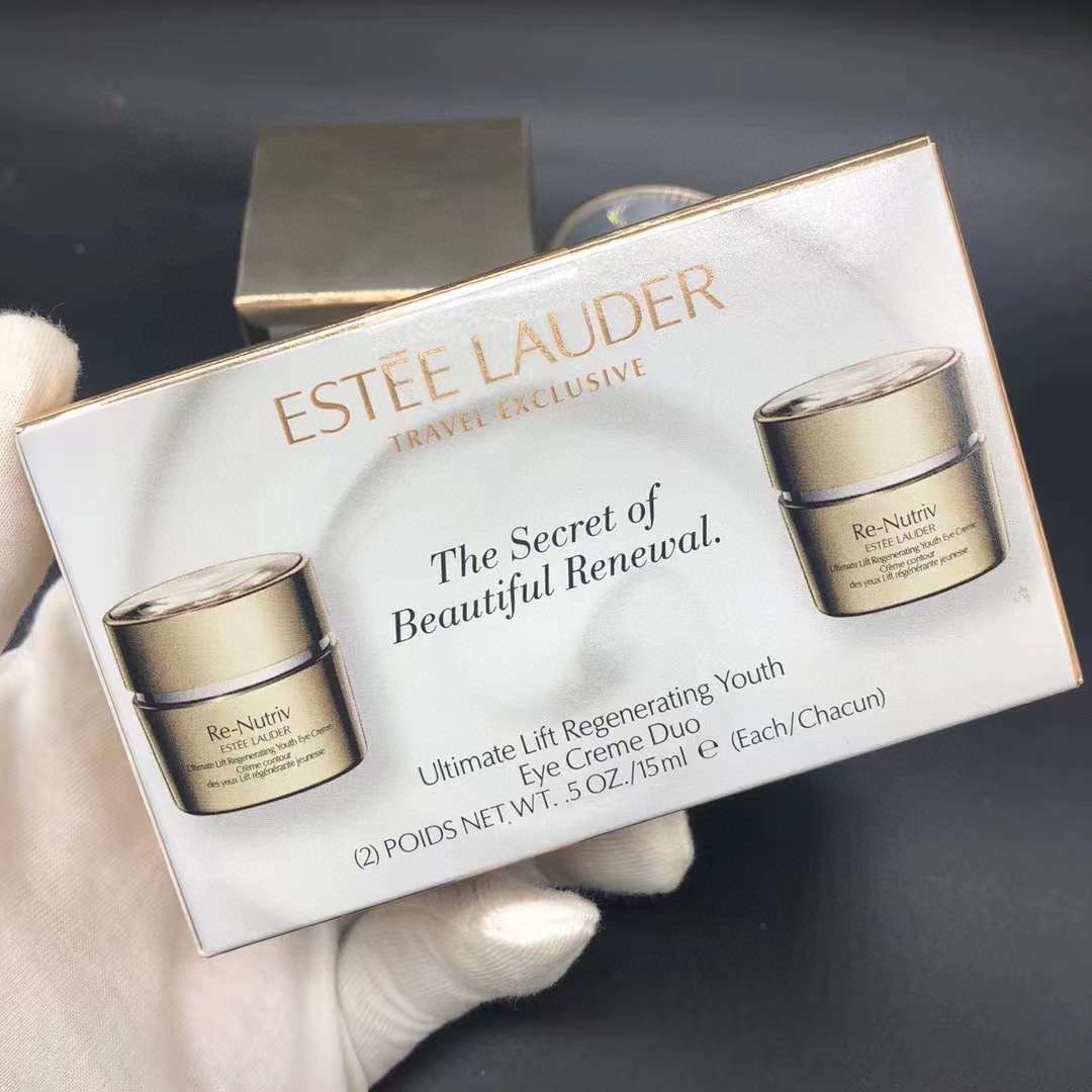 通/130💰单支价格
盒子3D效果跟原版一样 ，充正无压力，细节全对版，味道对香，明通市场认可版本✔️
雅诗兰黛白金眼霜明通版15ml 功效 滋润型 轻盈型
雅诗兰黛白金眼霜两件套明通版 内含 轻盈型15ml*2