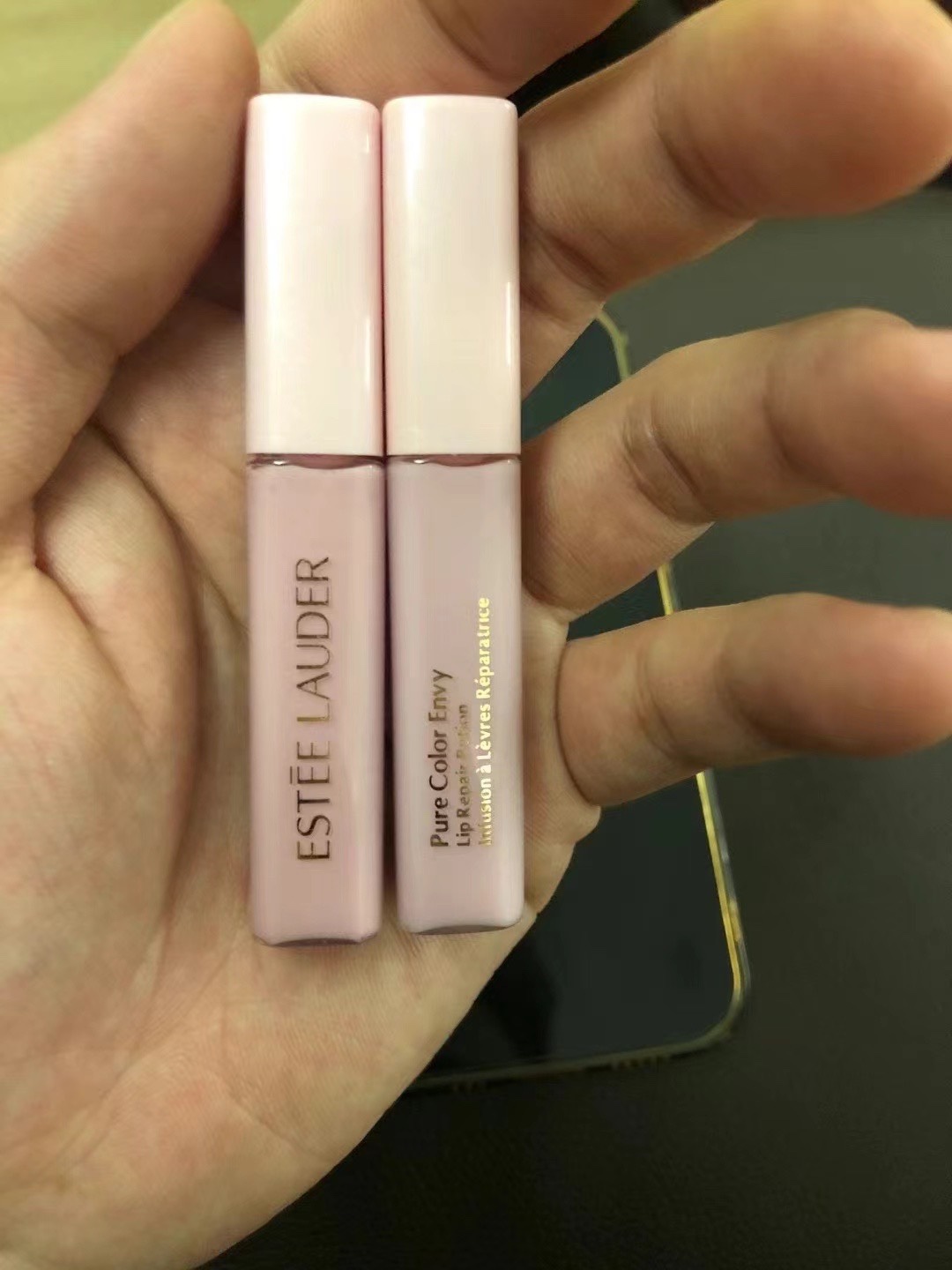 ¡Muestra de bálsamo labial de Estée Lauder 4.6ml!