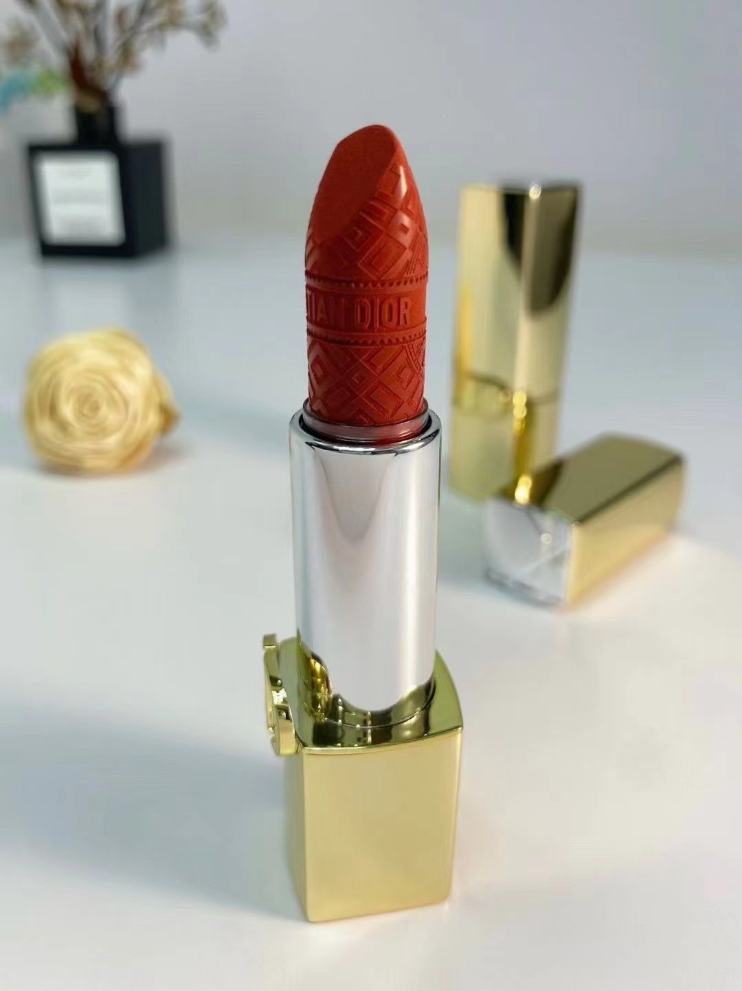 迪奥蓝金圣诞版金色口红3.5g,可配中文标 7