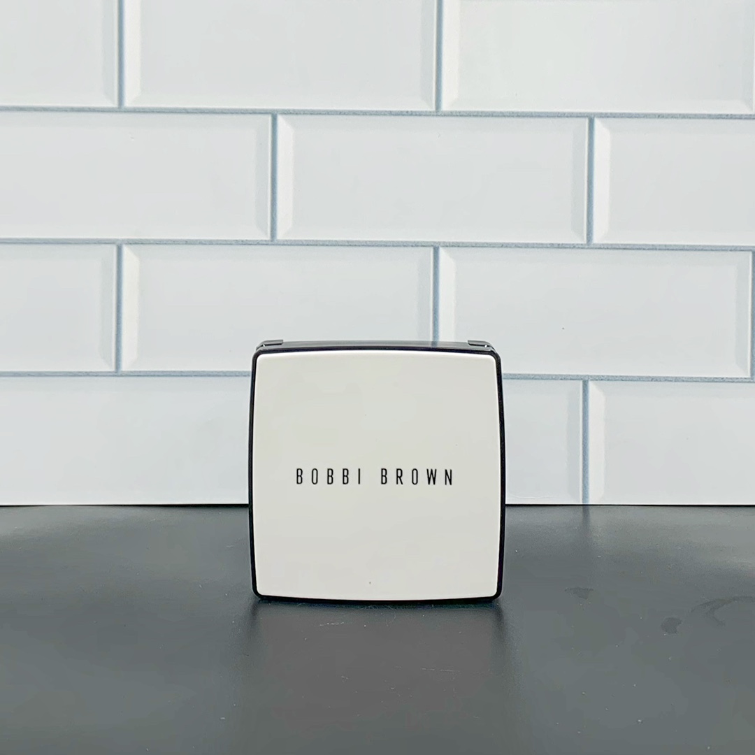 50💰
可配中文标✔️芭比布朗维他命保湿粉饼8g！色号：01#yellow，02#peach，03#neutral，04#golden brown。