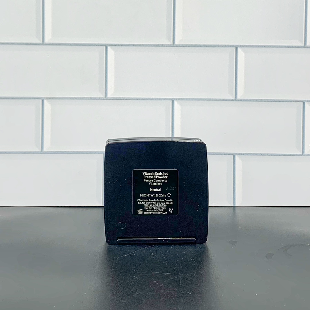 50💰
可配中文标✔️芭比布朗维他命保湿粉饼8g！色号：01#yellow，02#peach，03#neutral，04#golden brown。