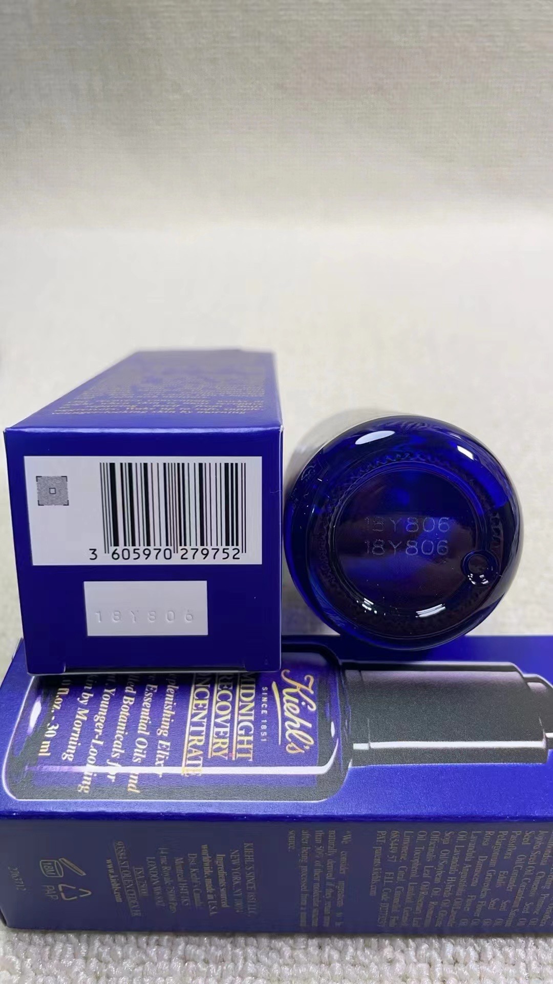 专/35💰30ml
专/55💰50ml
科颜氏夜间修复精华30ml
科颜氏夜间修复精华50ml