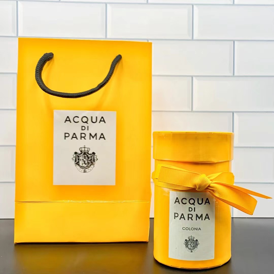 Set de 3 cremas de manos de Acqua di Parma en estuche cilíndrico amarillo 30ml*3 Set de 3 cremas de manos de Acqua di P…