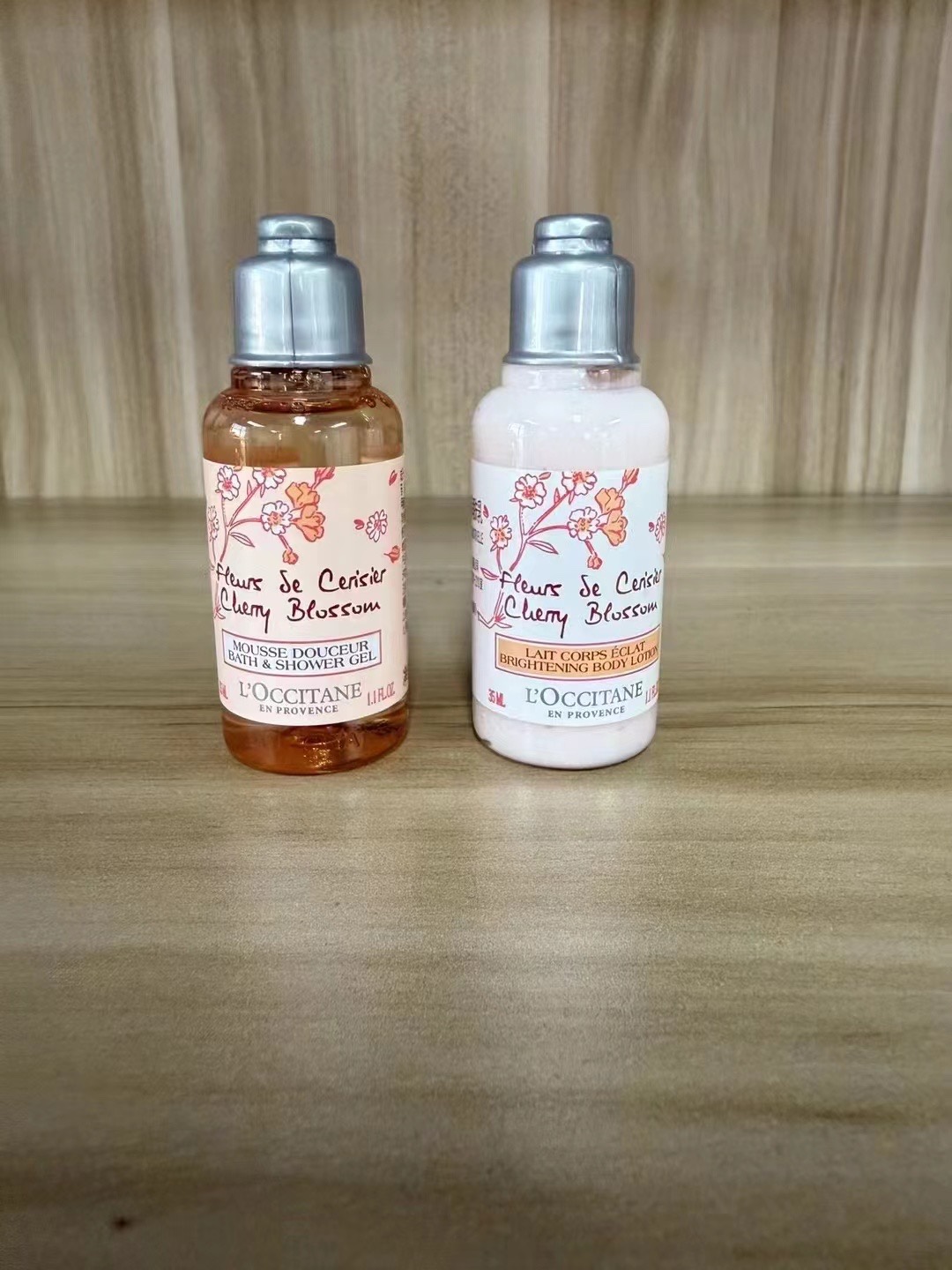 18! L'Occitane cherry blossom shower gel sample 35ml L'Occitane cherry blossom body lotion sample 35ml