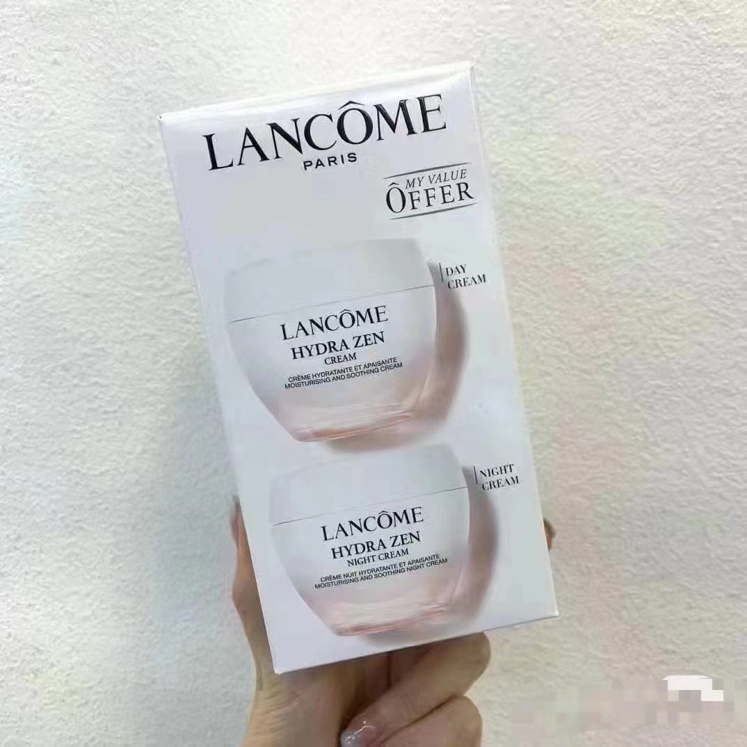 ¡45! Individual 90! Set de dos piezas de Lancôme Hydra Zen: ¡Set de crema de día y de noche! Incluye: crema de día 50ml…