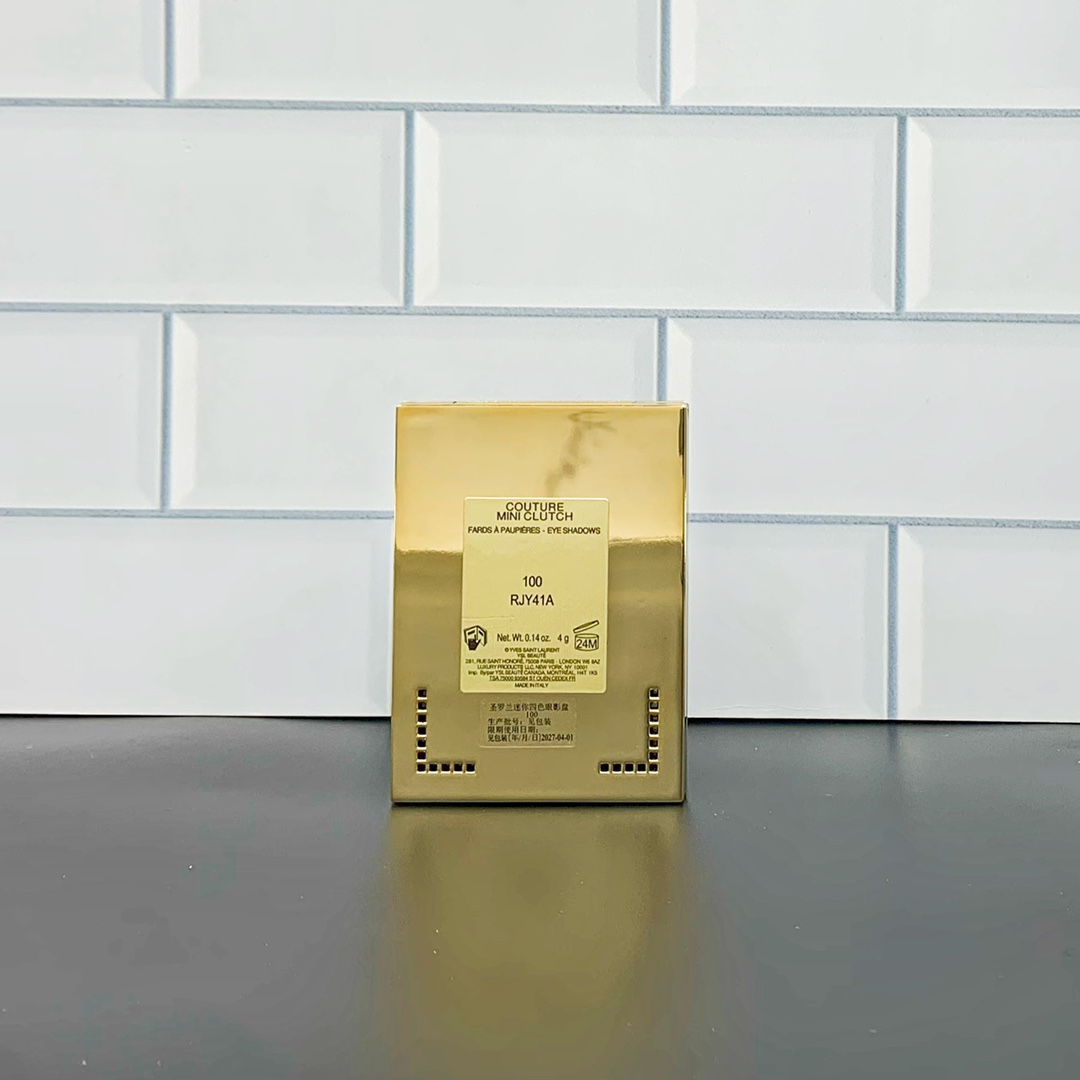 65💰
可报中文标，细节全对版，味道对香，市面最高版本，非流通普货，正品质量直供，支持对比✔️圣罗兰黑色皮革4色眼影盘4g！色号：100#，200#，300#，400#，500#，600#，700#，710#，800#。