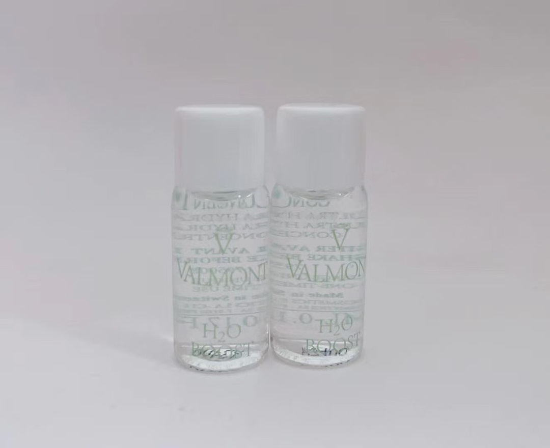 ¡Muestra de suero de ácido hialurónico H2O Valmont 5ml!