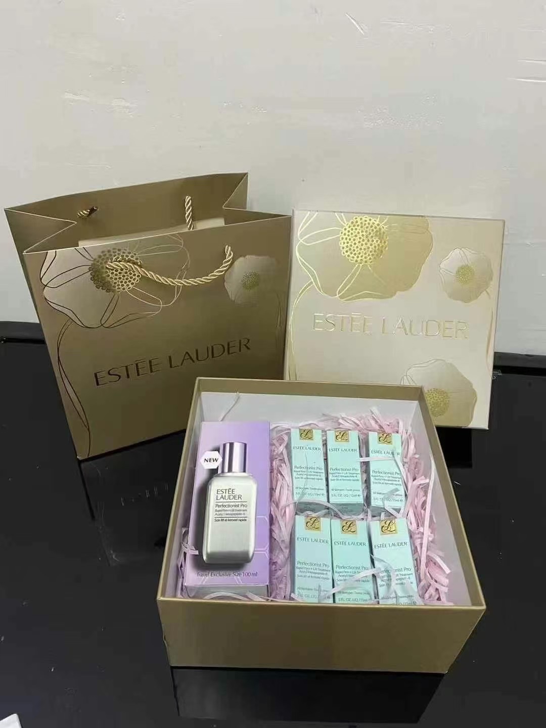 Estée Lauder Line Sculpting Serum 6+1 set! Includes: Full size 100ml*1, medium sample 15ml*6.