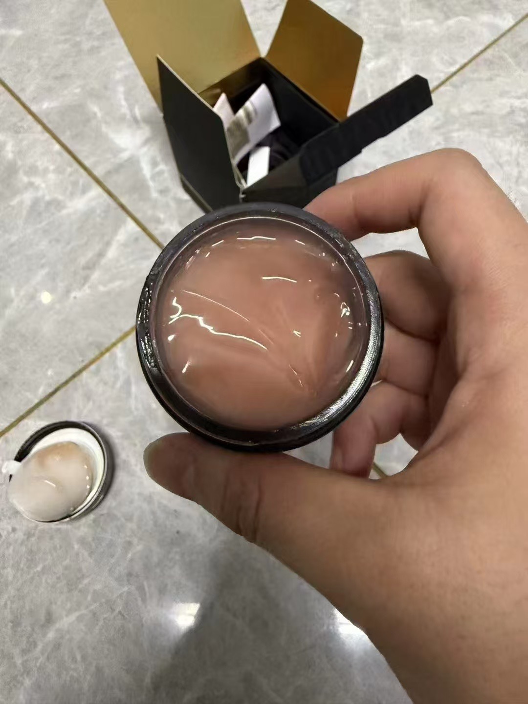 70💰
毛戈平黑霜50g！