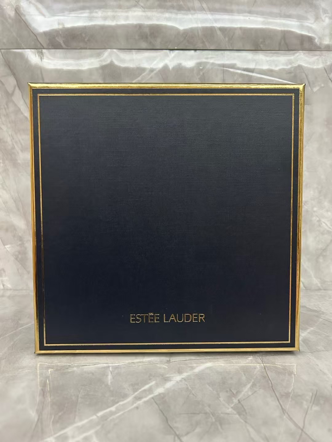 Set de Estée Lauder Revitalizing Supreme+ 6+2 versión Mingtong! Incluye: Agua de colágeno 200ml, Crema de colágeno 75ml…