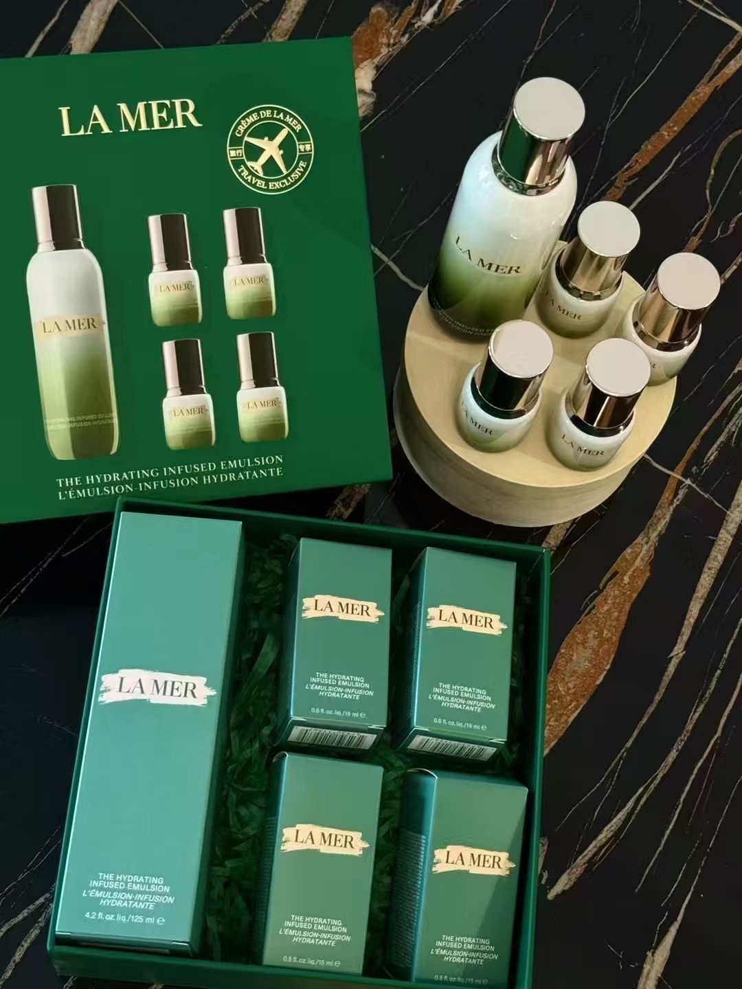 Set de loción esencial La Mer 4+1! Incluye: tamaño completo 125ml*1, muestras pequeñas 15ml*4.
