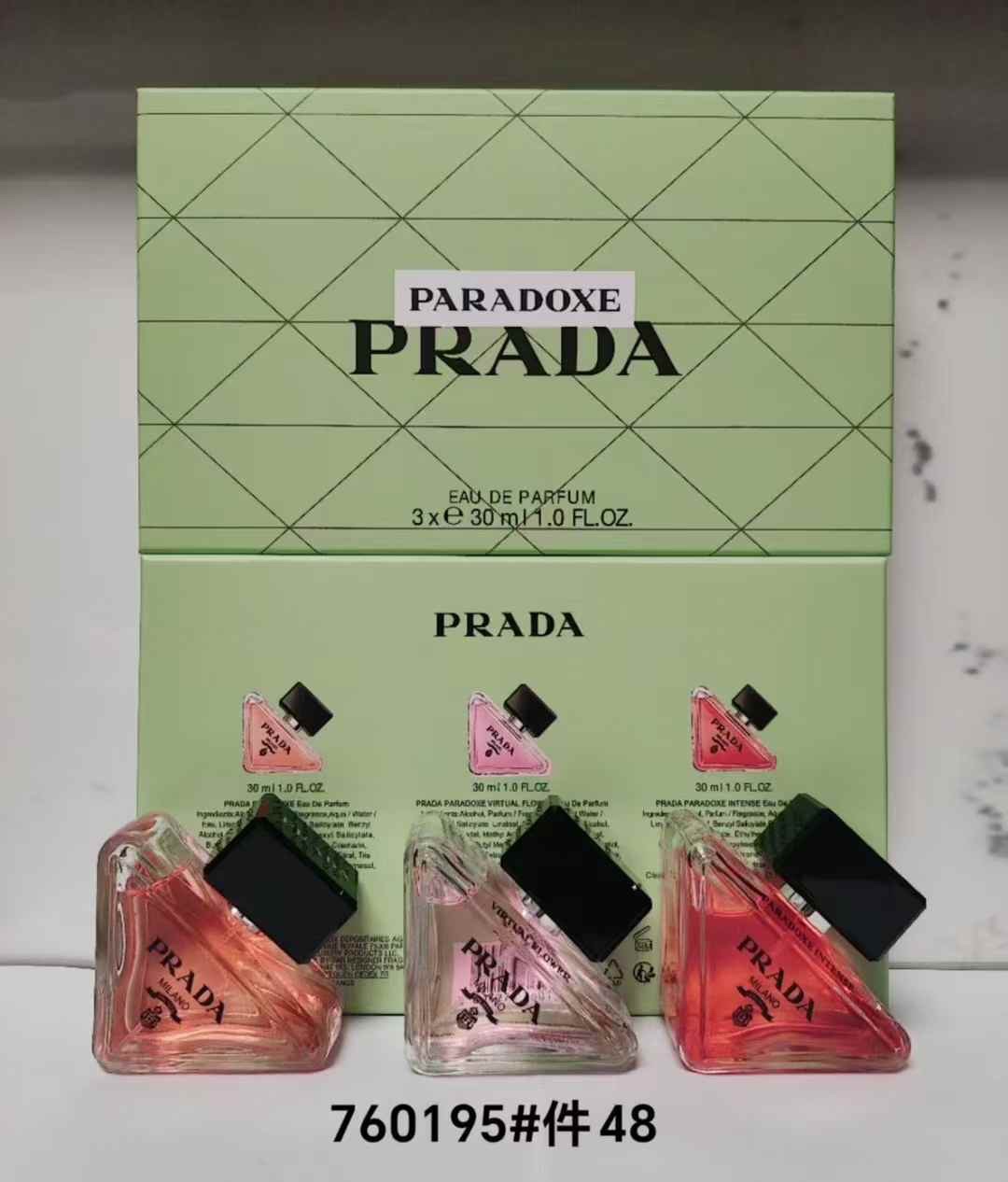 Set de 3 muestras de perfume Prada Paradoxe 30ml! Incluye: 30ml*3 con atomizador.