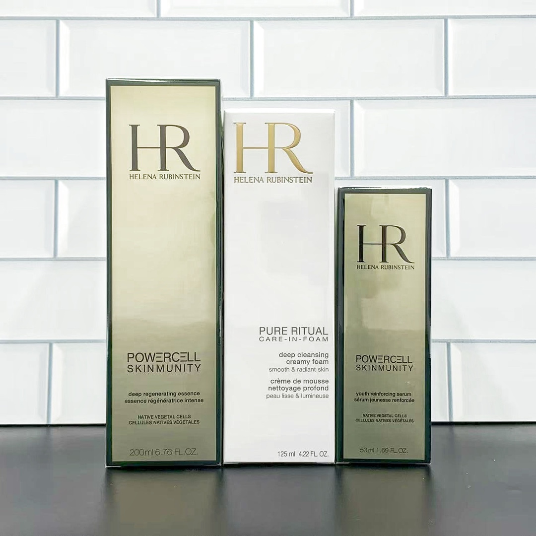 175💰
可配礼袋+海免3标，细节全对版，味道对香，市面最高版本，非流通普货，正品质量直供，支持对比，明通市场认可版本✔️赫莲娜绿宝瓶三件套洗面奶版明通版！全套升级最新版。内含：新肌水200ml，精华50ml，纯净沁润洗面奶125ml。