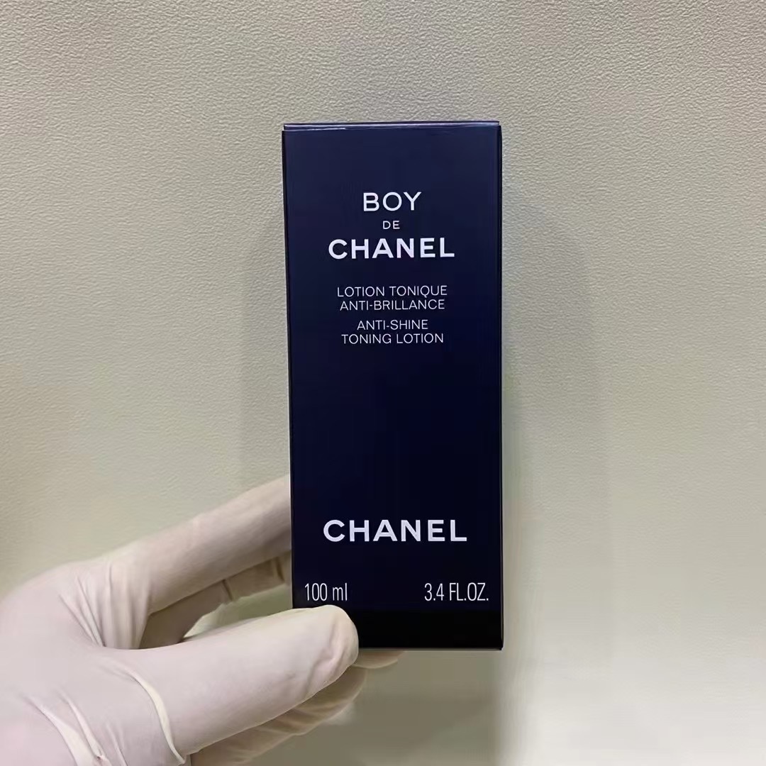 ¡Loción hidratante para hombres Chanel 100ml!
