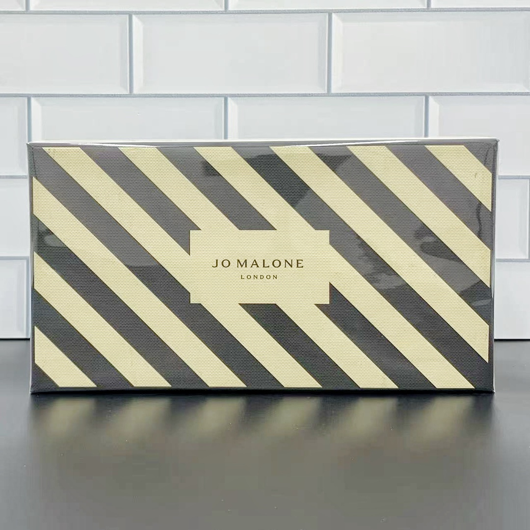 Jo Malone London Hand Cream Collection - Bluebell, Oak, Sea Salt, Blackberry