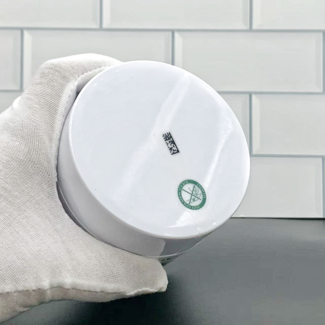 60💰
法尔曼幸福面膜院装200ml 配中文标 打12 件48