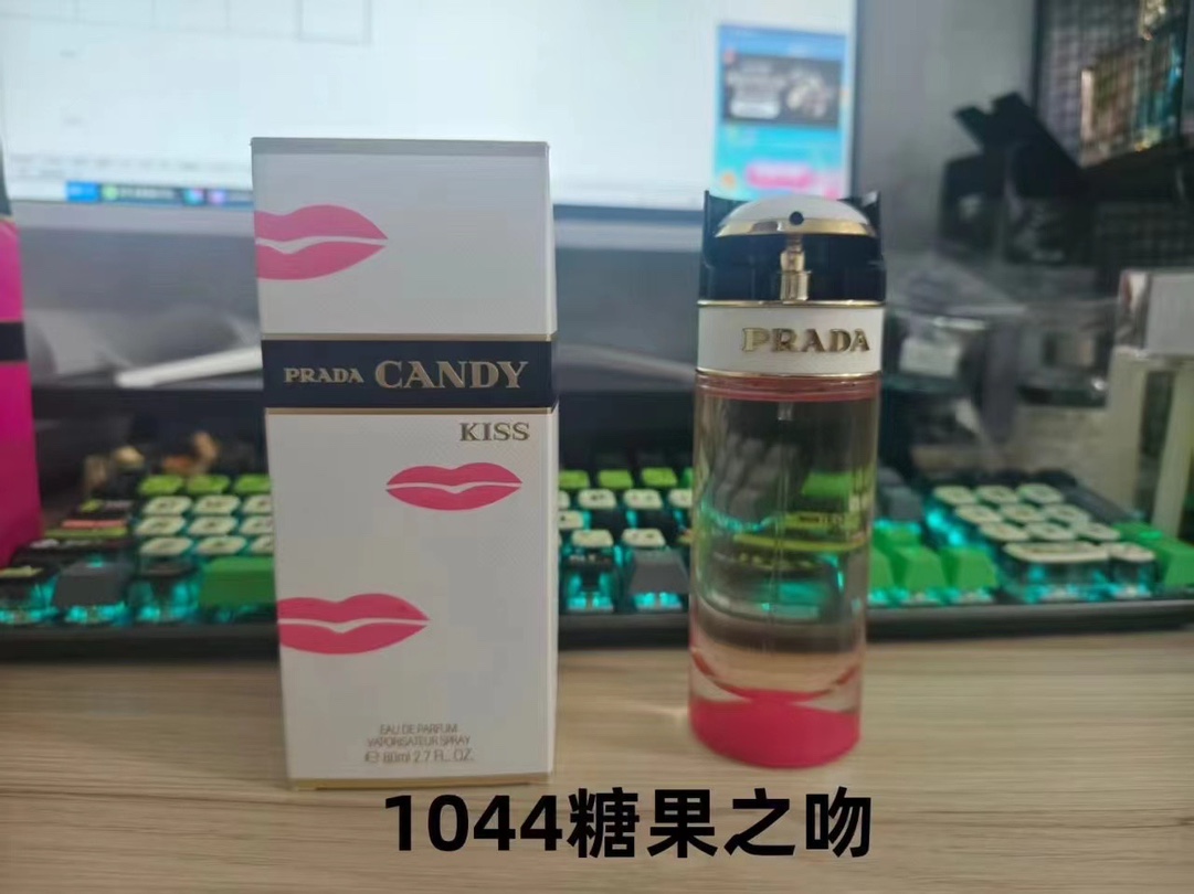 专/70💰
7087普拉达卡迪小姐女士浓香80ml!
打起出货/60🎉🎉🎉
普拉达100ml!味道:
1044糖果之吻,2326糖果清新,7960花花小姐,5959卡迪之蜜,7890甜蜜先锋,3624卡迪之夜。