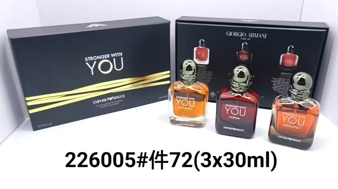 General/ 226005 Armani YOU Perfume Tamaño Mediano 30ml Set de 3! Contenido: 30ml*3 con atomizador.