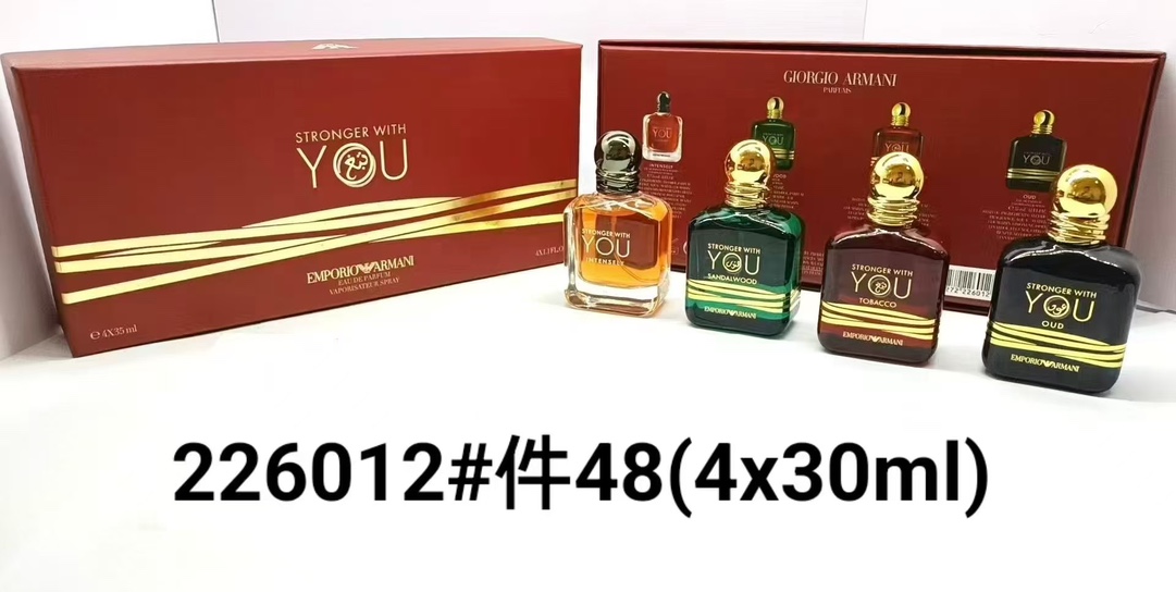 70. Set de cuatro muestras de perfume Armani YOU 🔜 calidad normal❗226012 Set de cuatro muestras de perfume A…