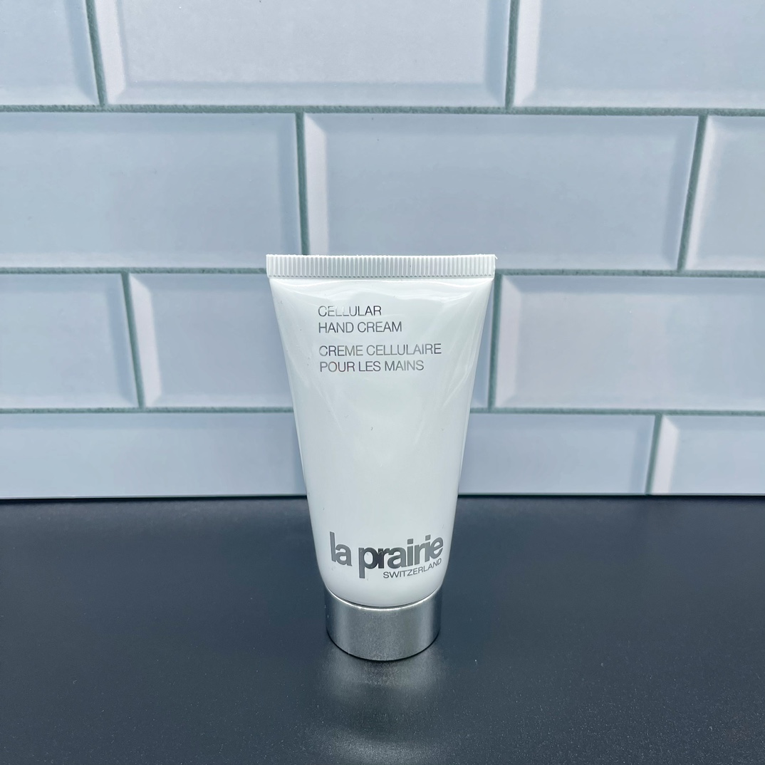 ¡20! (Nota del pedido: Crema de manos La Prairie 50ml) Crema de manos La Prairie muestra versión Mingtong 50ml, detalle…