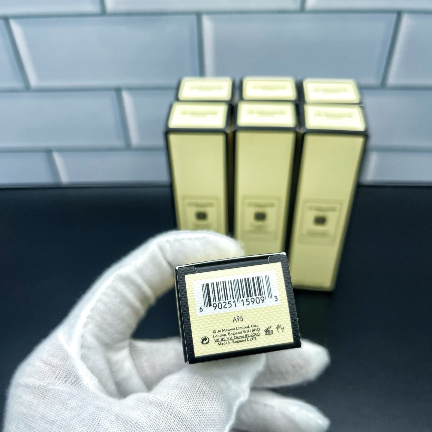 新品各💰42包邮
祖马龙格纹护手霜30ml 蓝风铃 英国梨 青柠 海盐 牡丹 黑莓 英国橡树与榛子 配中文标 打24 件192