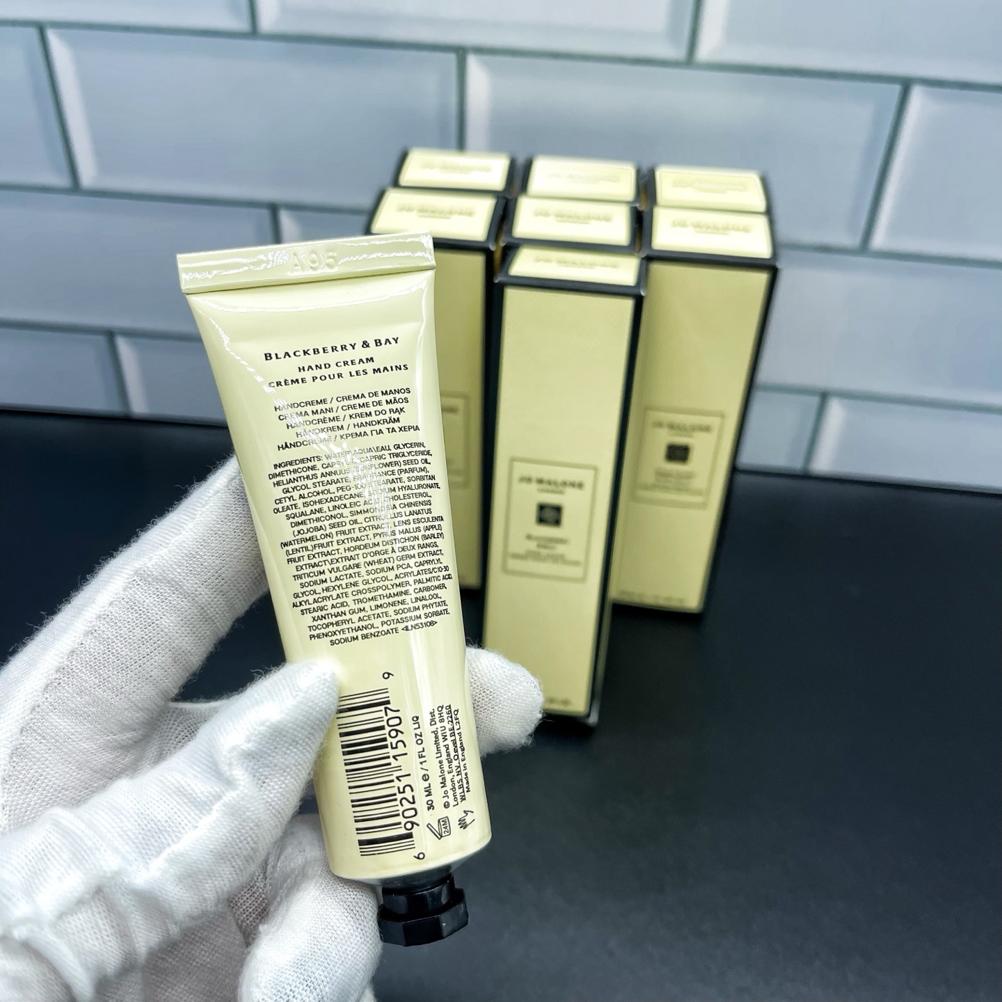 新品各💰42包邮
祖马龙格纹护手霜30ml 蓝风铃 英国梨 青柠 海盐 牡丹 黑莓 英国橡树与榛子 配中文标 打24 件192